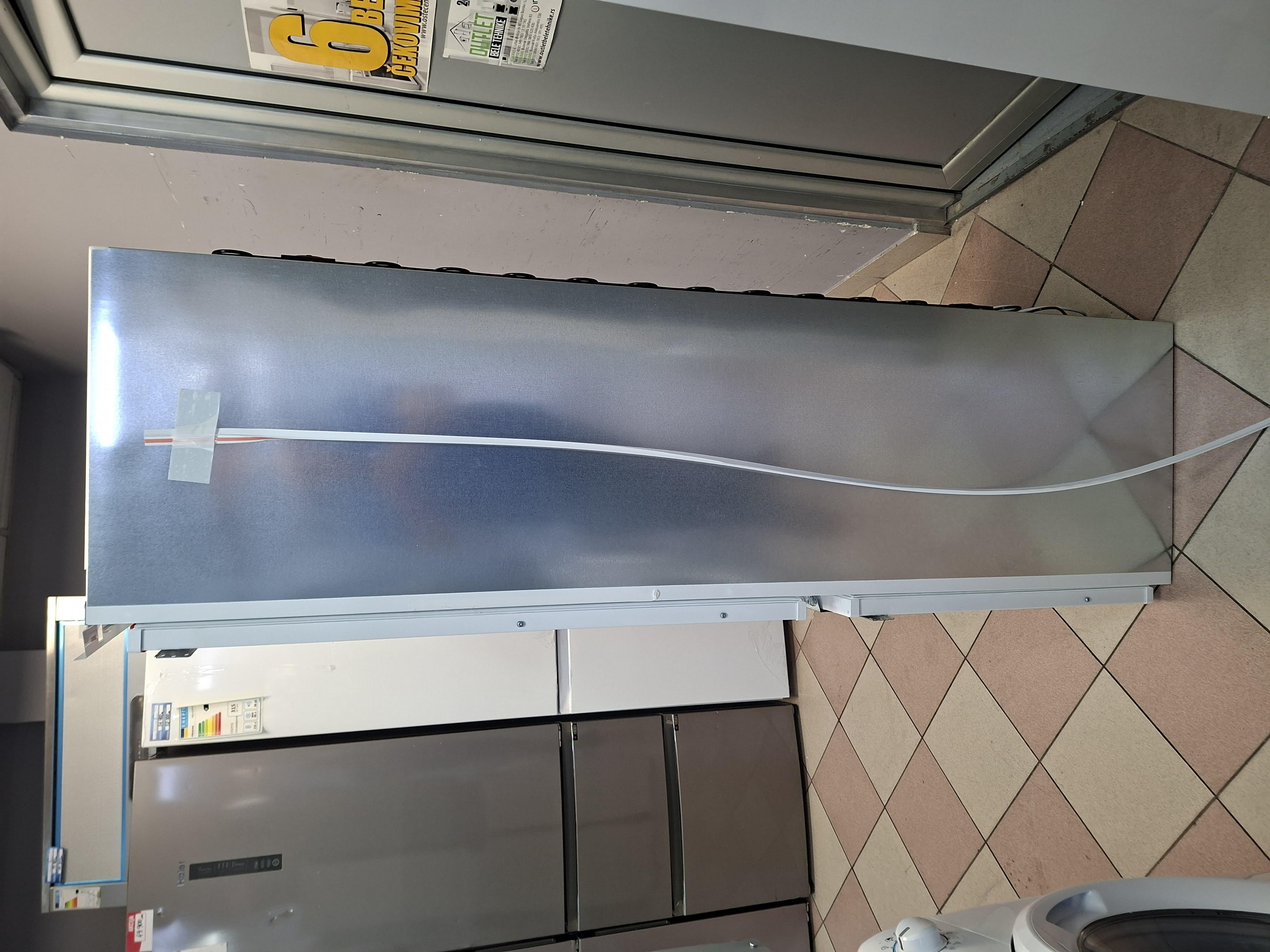 Ugradni Frižider Electrolux IK2720BL
