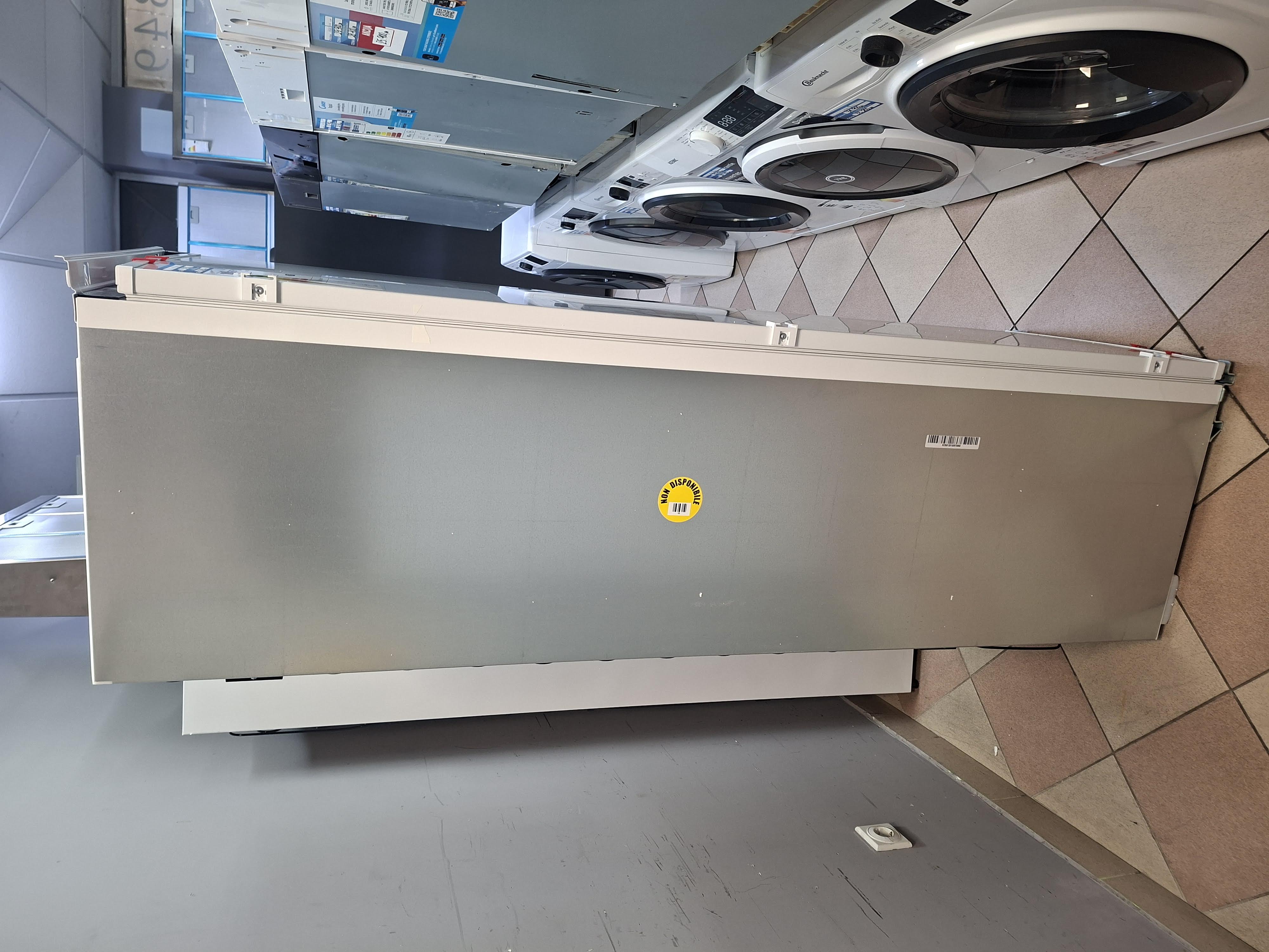 Ugradni Frižider Electrolux KRD6DE18S1 , 177cm.