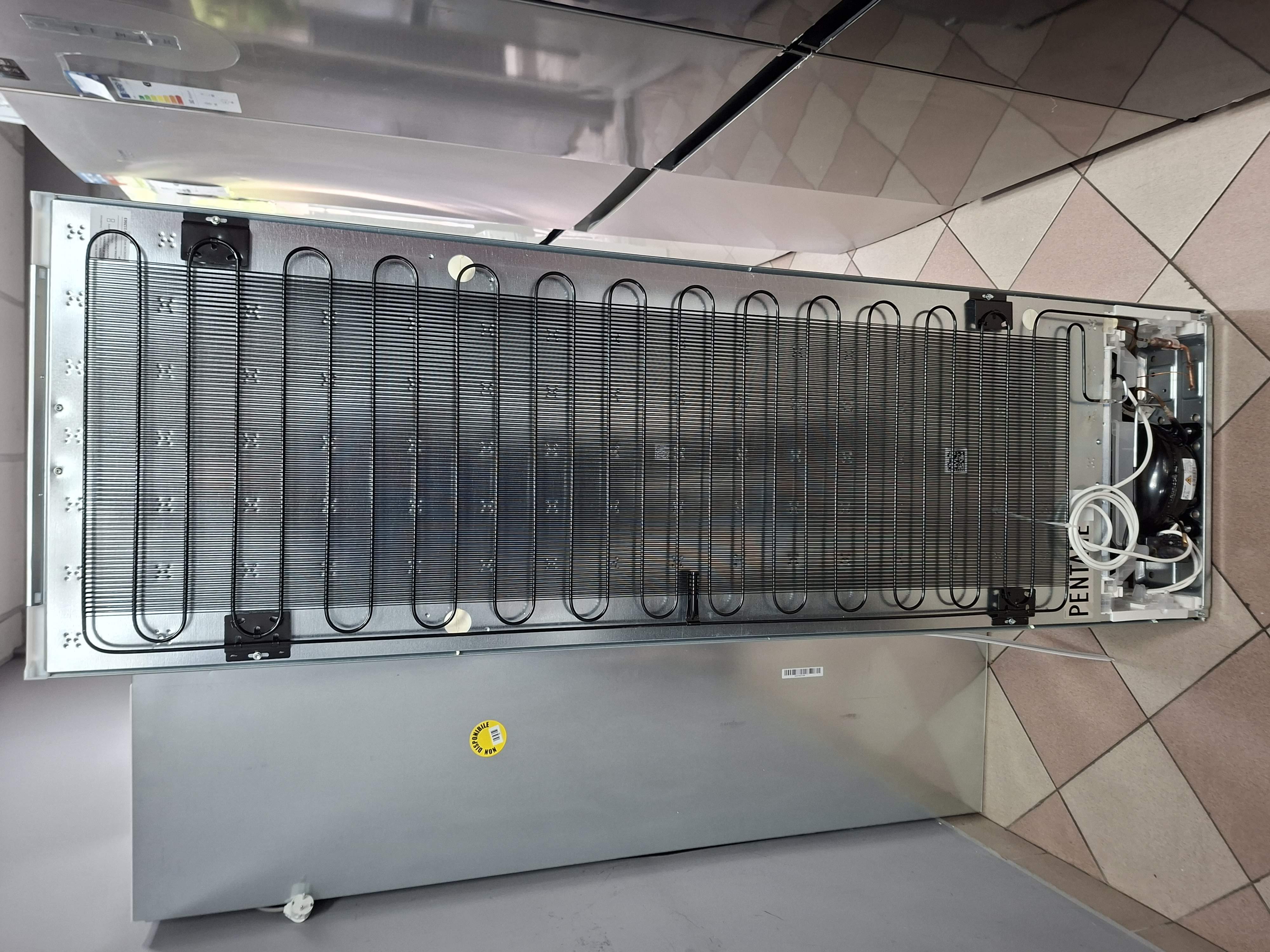 Ugradni Frižider Electrolux KRD6DE18S1 , 177cm.