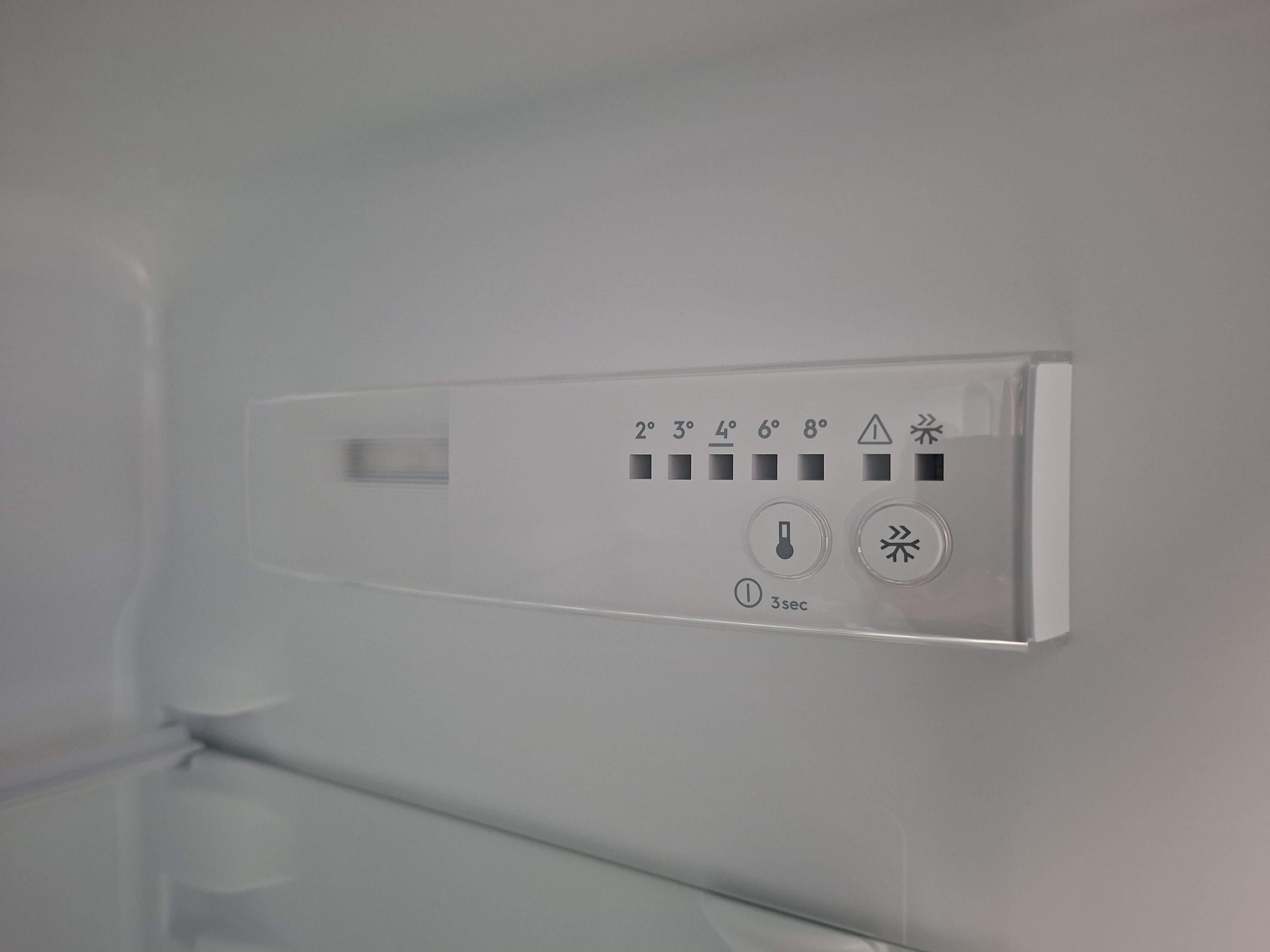 Ugradni Frižider Electrolux LNS5LE18S  , 177 cm.