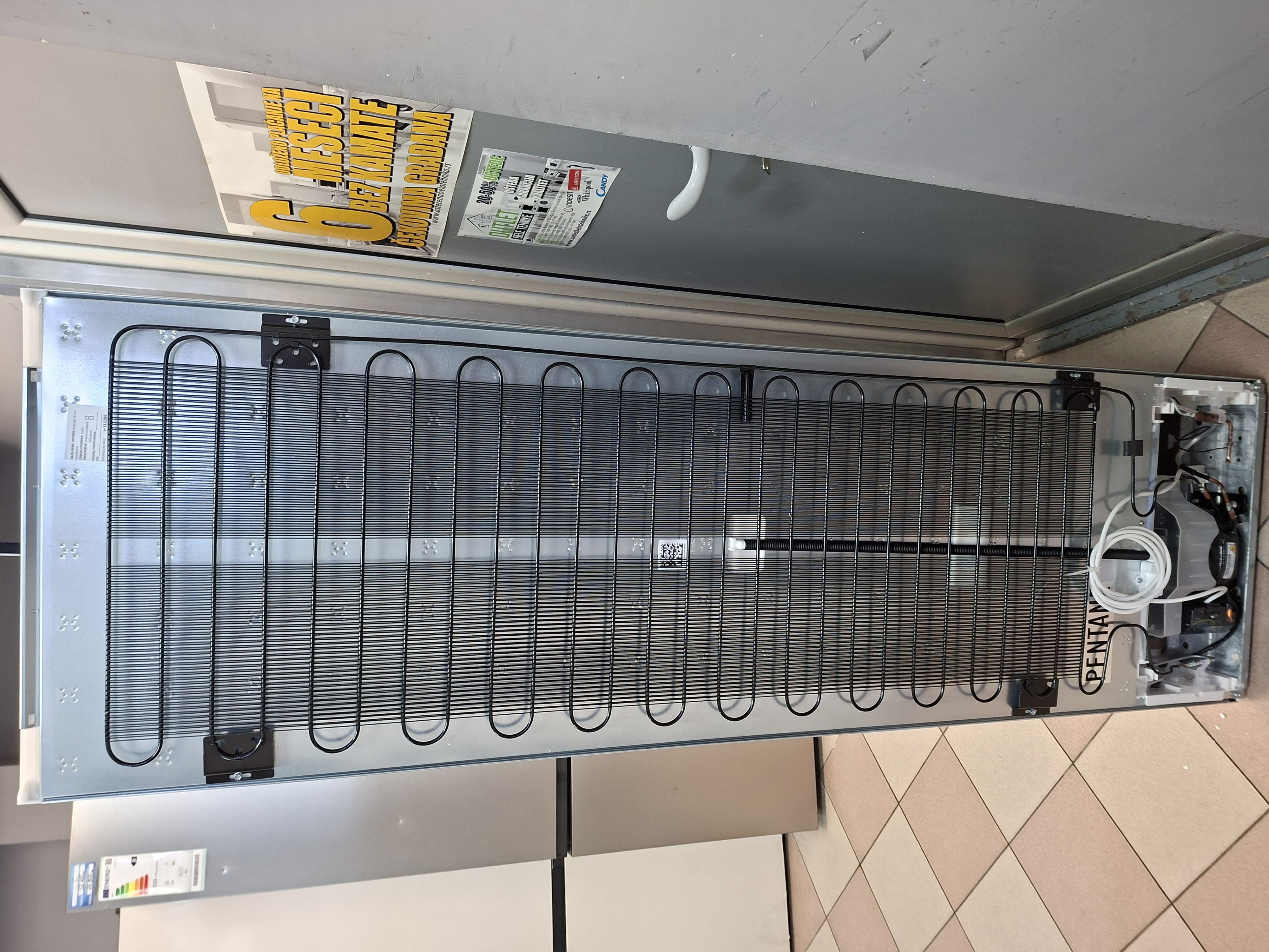 Ugradni Frižider Electrolux LNS5LE18S  , 177 cm.