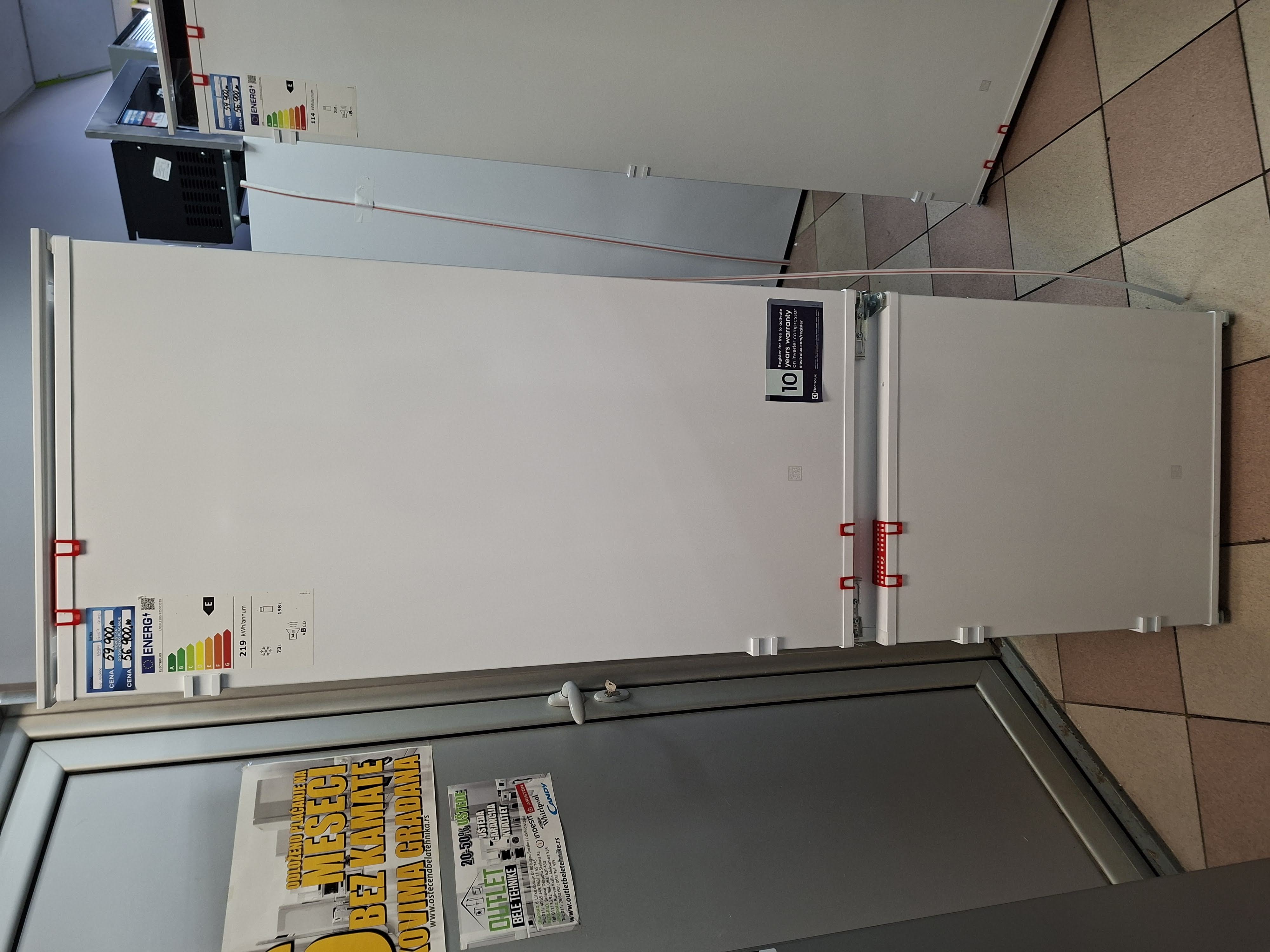 Ugradni Frižider Electrolux LNS5LE18S  , 177 cm.