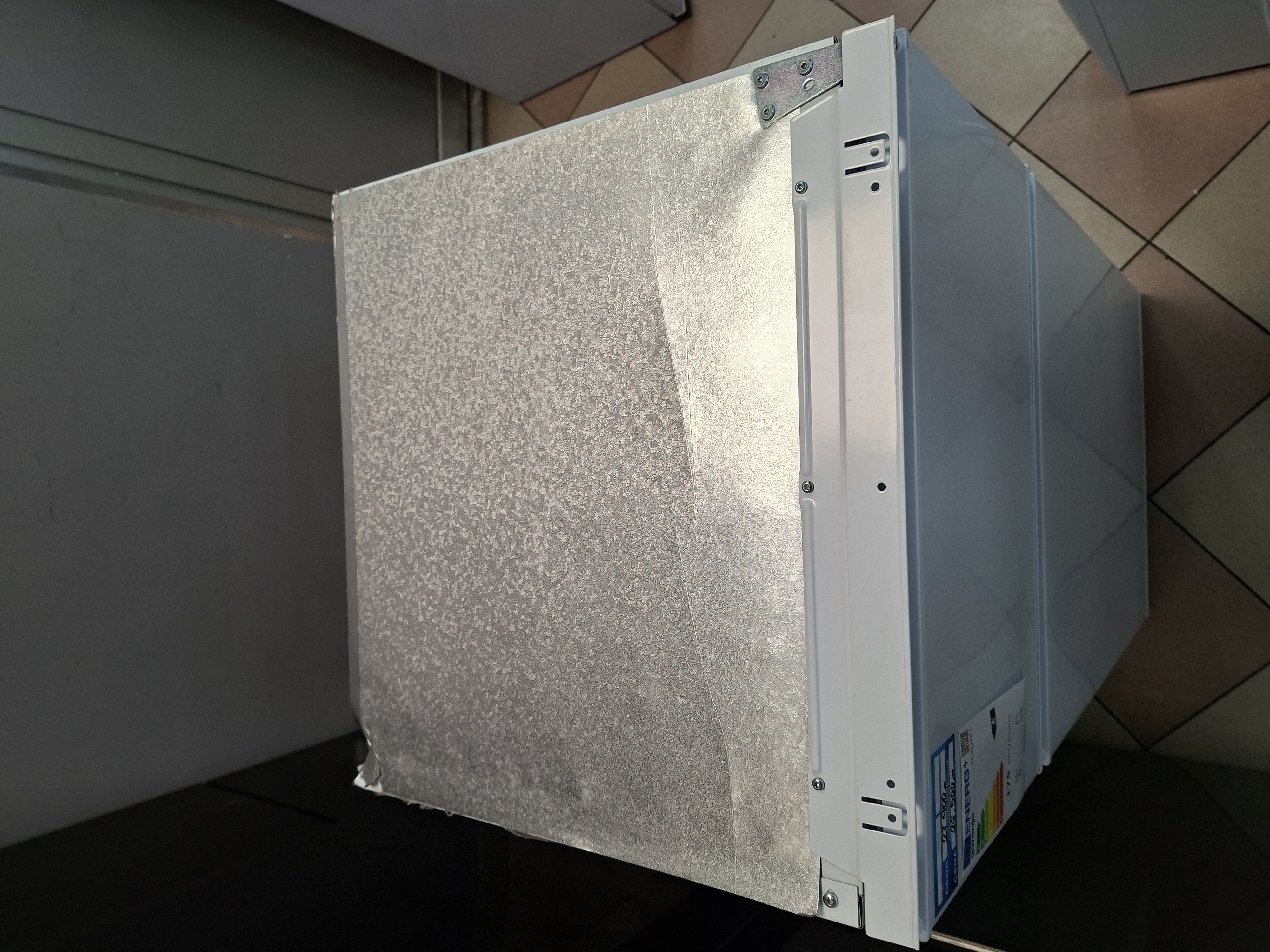 Ugradni Frižider Gorenje RFI412EP1 , 122 cm.