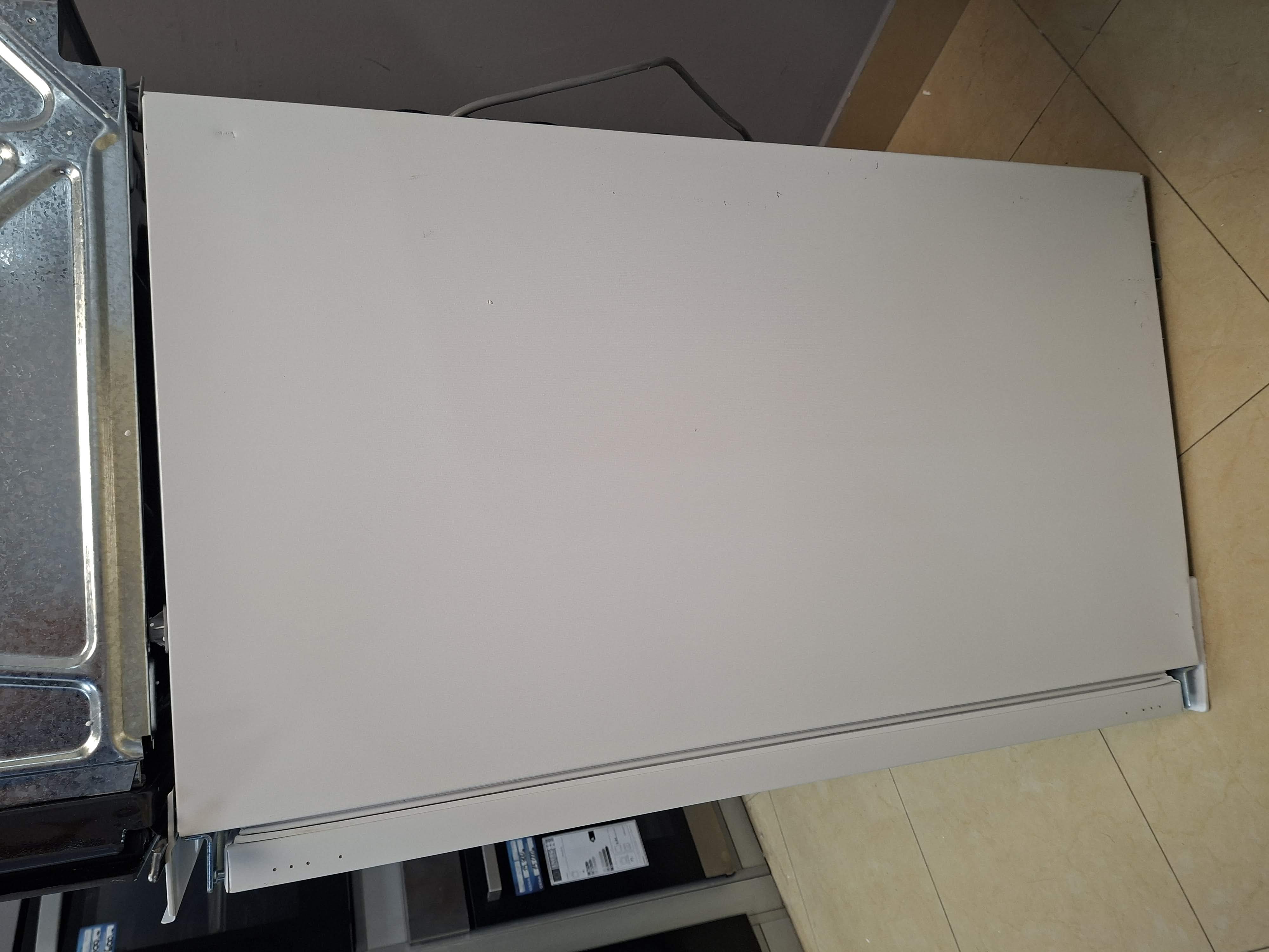 Ugradni frižider Gorenje RI409EP1 , 88 cm.