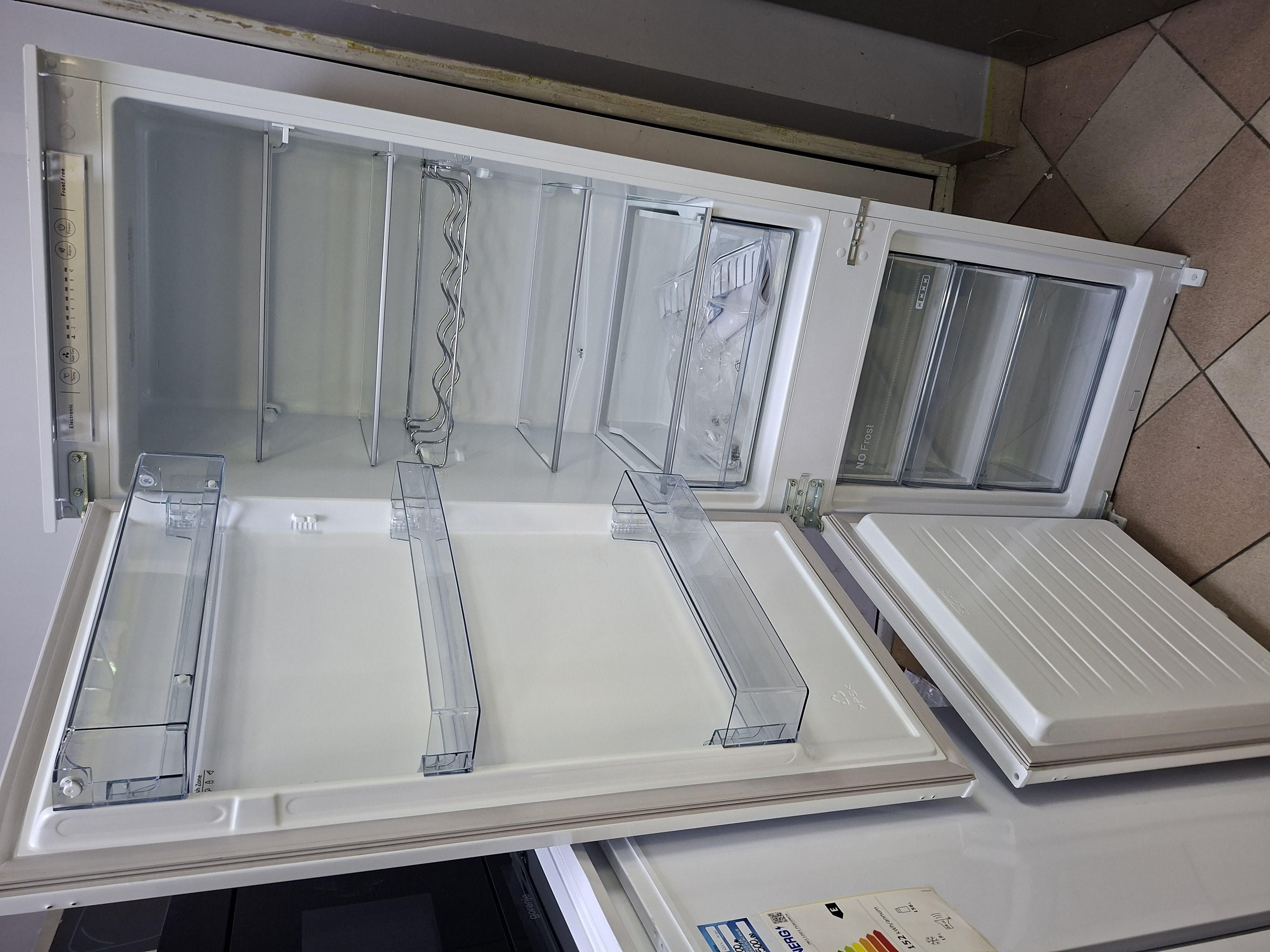 Ugradni Frižider Hanseatic HEKS 17754GEW , 177 cm.