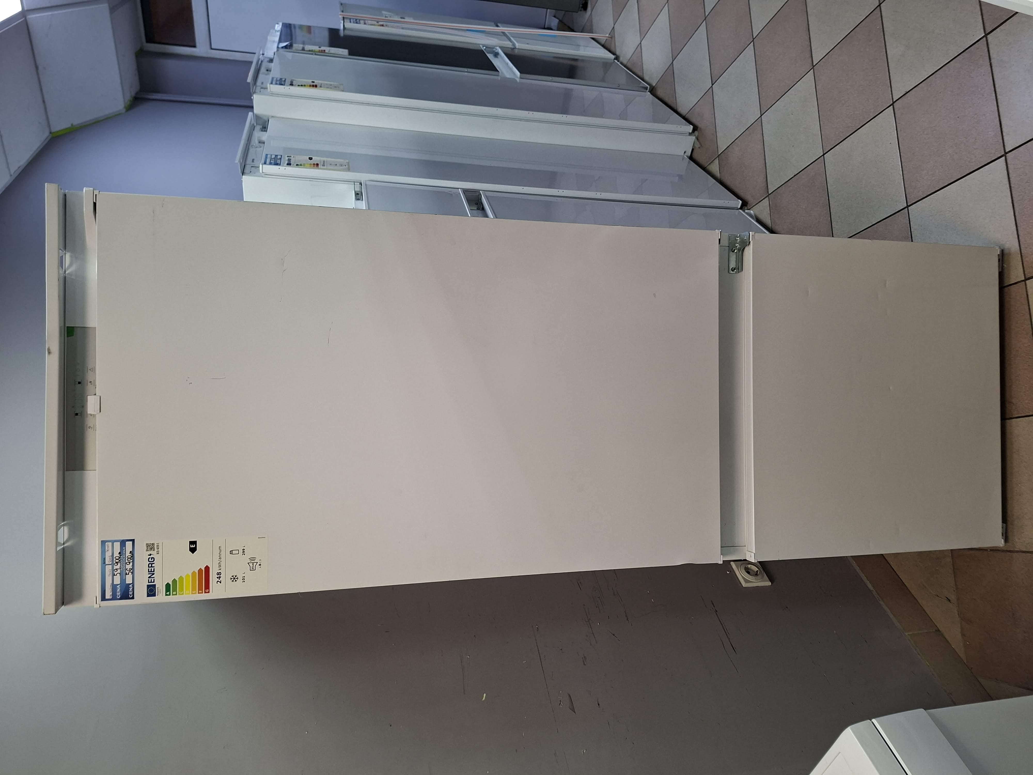 Ugradni Frižider Hotpoint Ariston BCB 4020 E , 69cm.