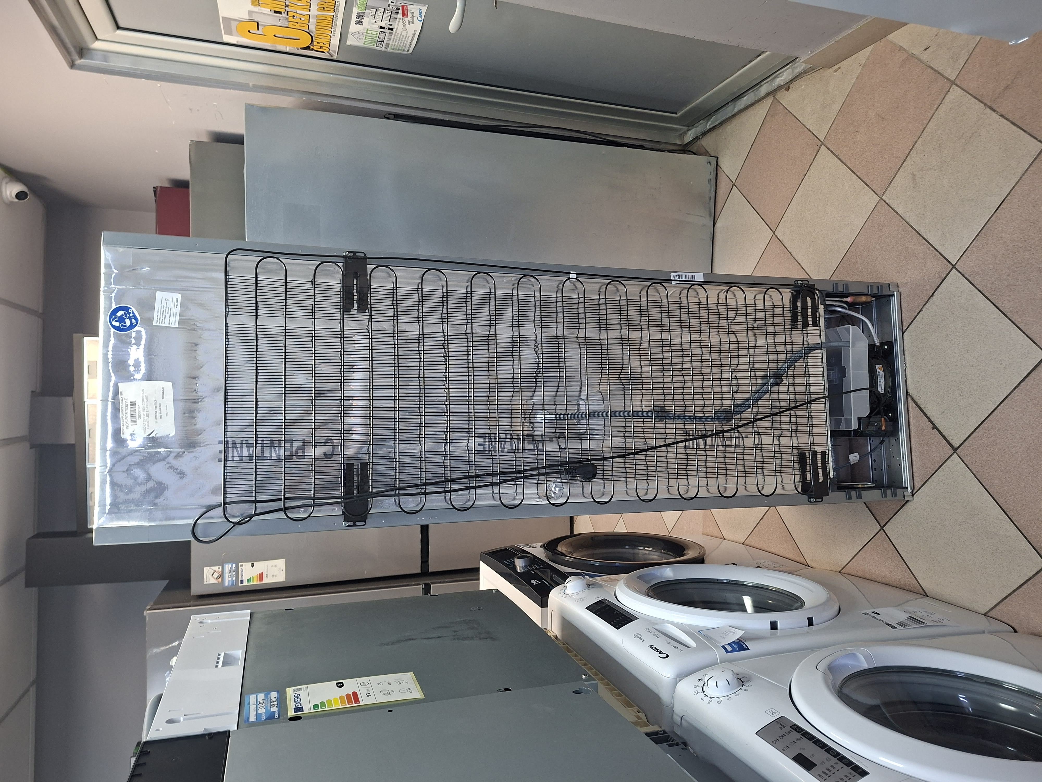 Ugradni Frižider Hotpoint Ariston BCB 703011 E, 177cm.