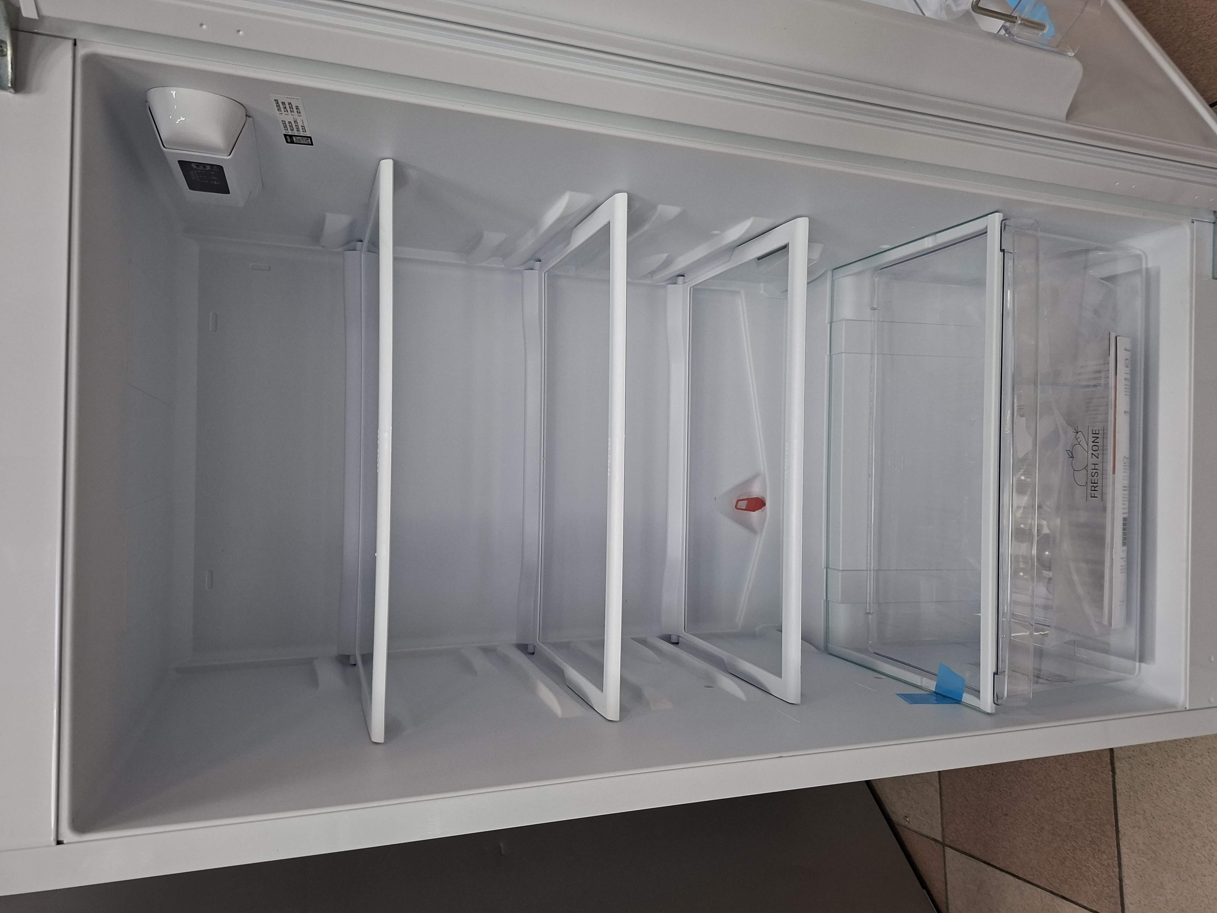 Ugradni Frižider Hotpoint Ariston BD 2422/HA, 144cm