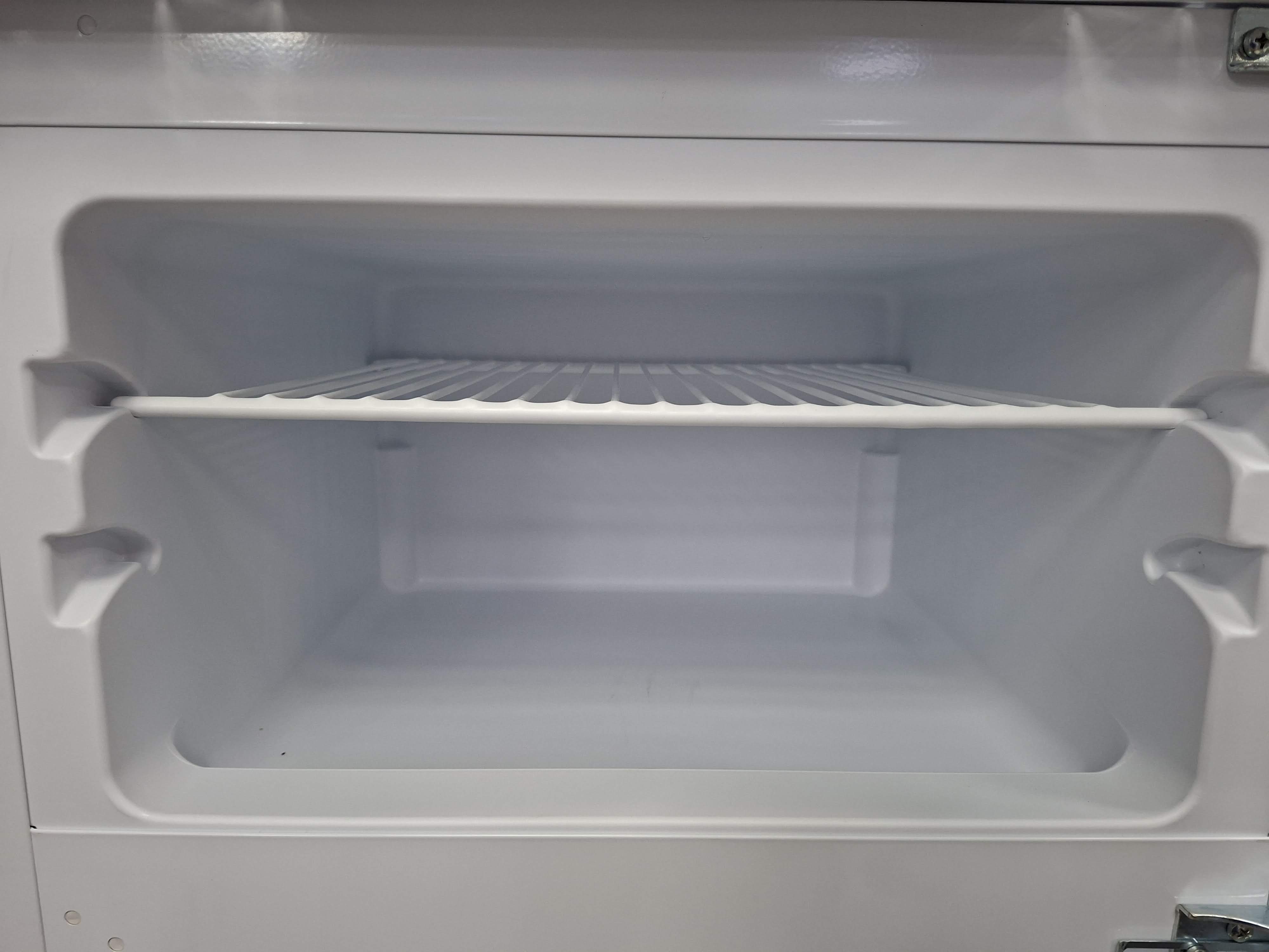 Ugradni Frižider Hotpoint Ariston BD 2422/HA, 144cm