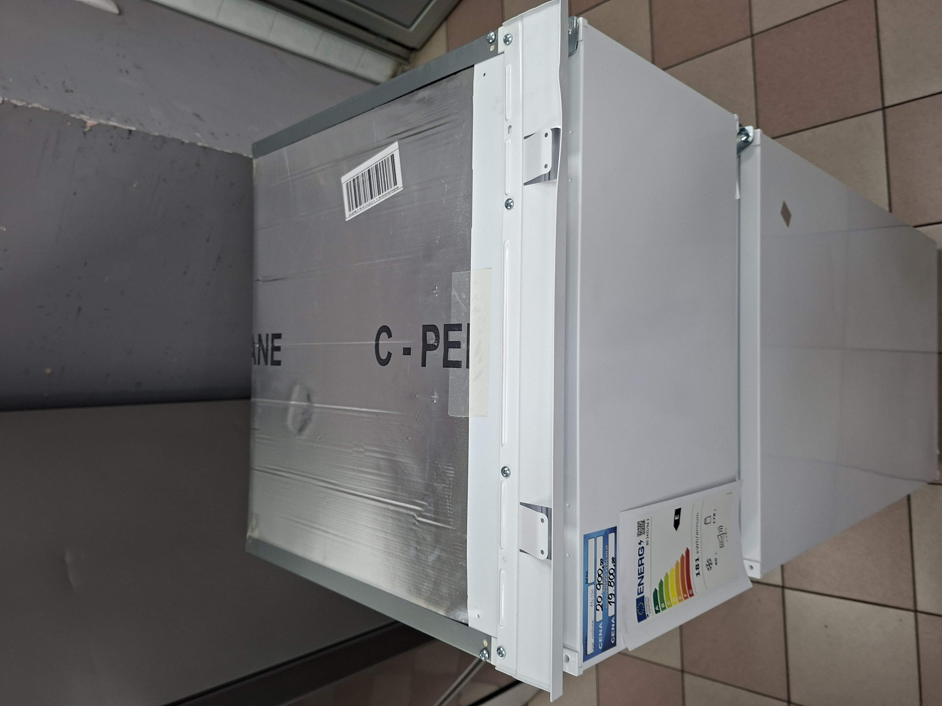 Ugradni Frižider Hotpoint Ariston BD 2422/HA, 144cm
