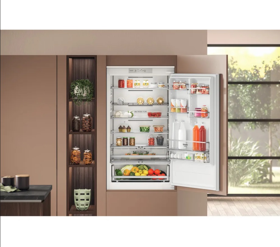 Ugradni frižider Hotpoint Ariston HA SP70 T132 , 194x69 cm.