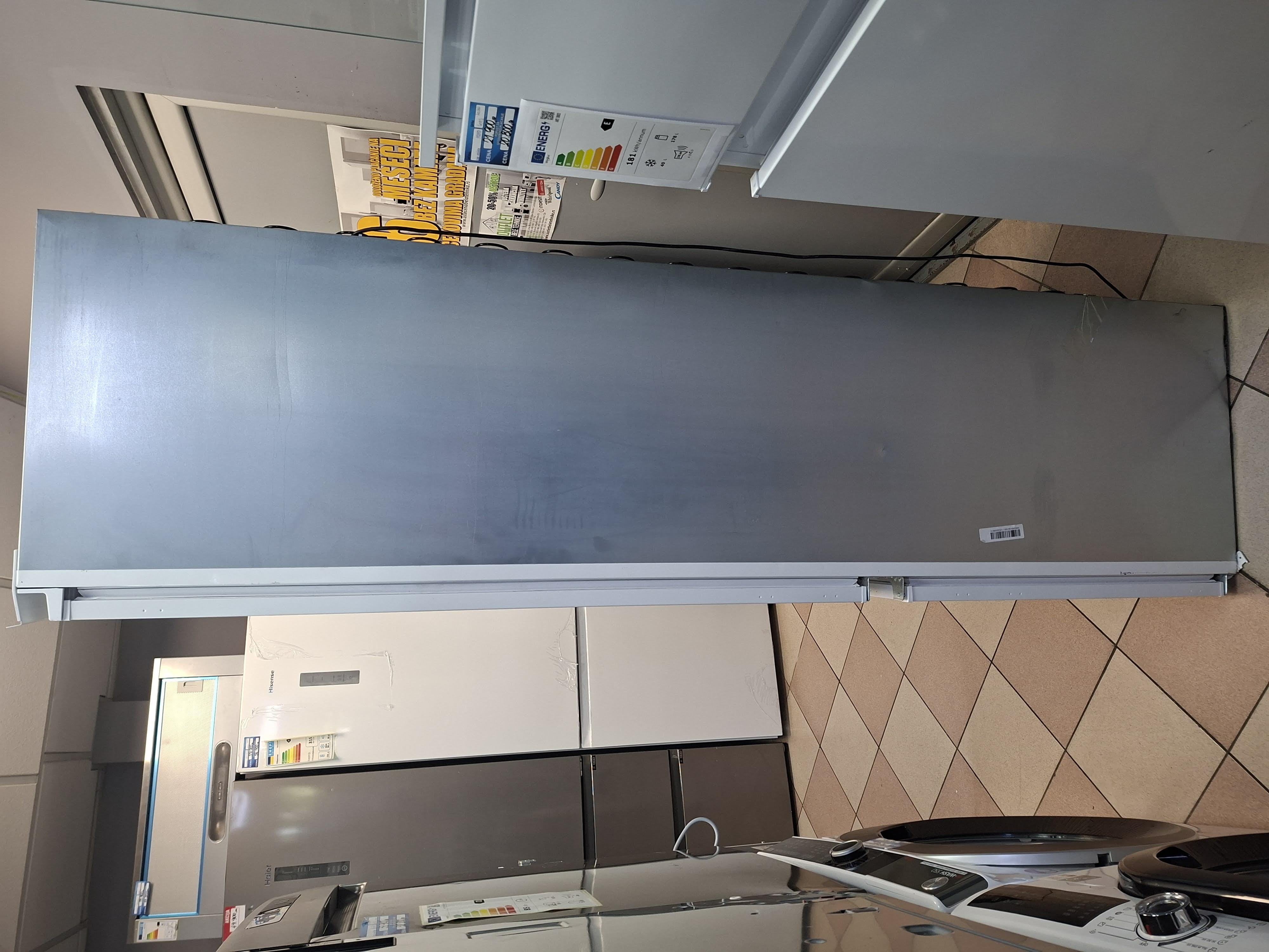 Ugradni frižider Hotpoint Ariston HA SP70 T132 , 194x69 cm.