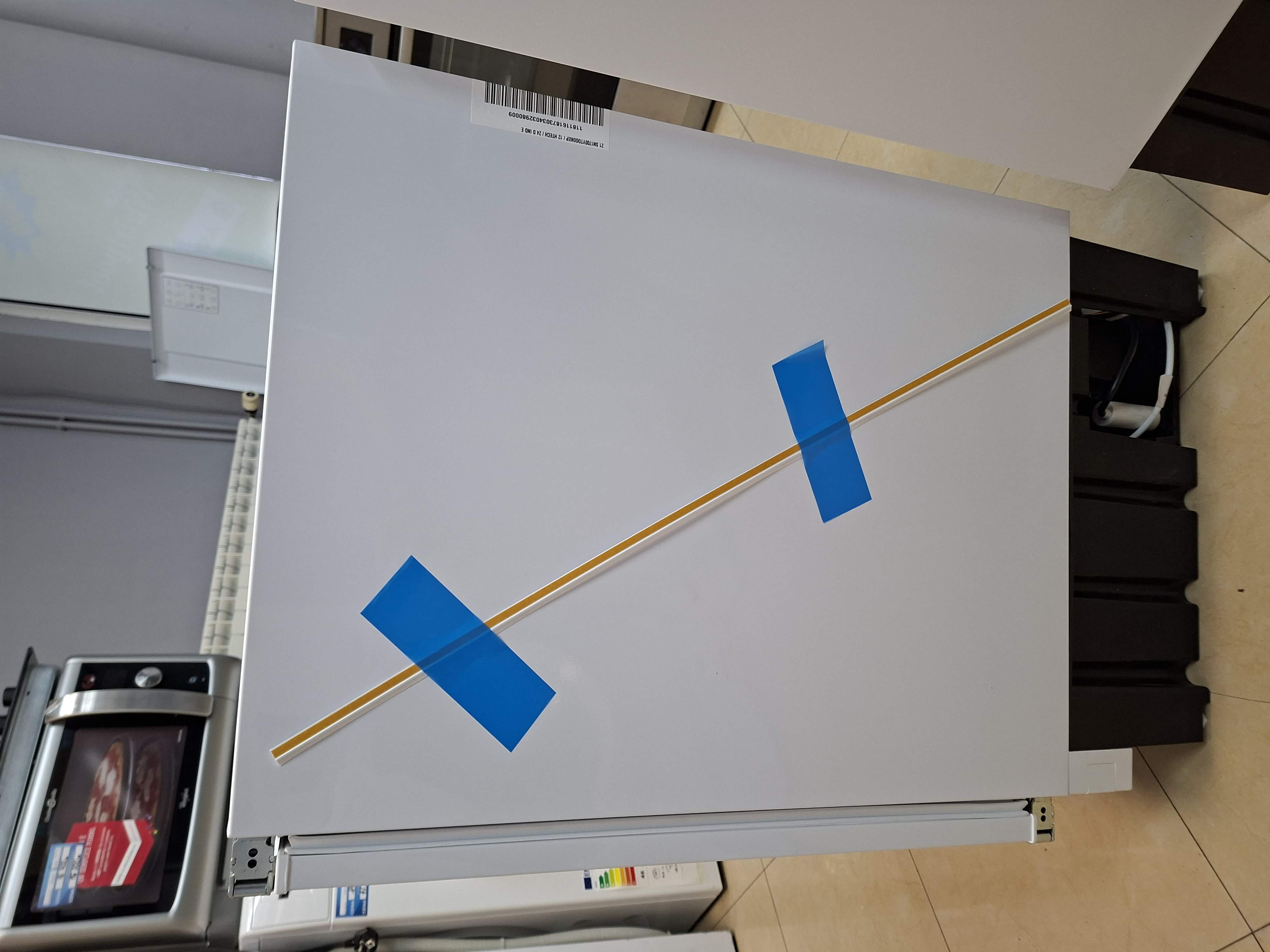 Ugradni frižider Htech HTR11352, 82cm, podpultni