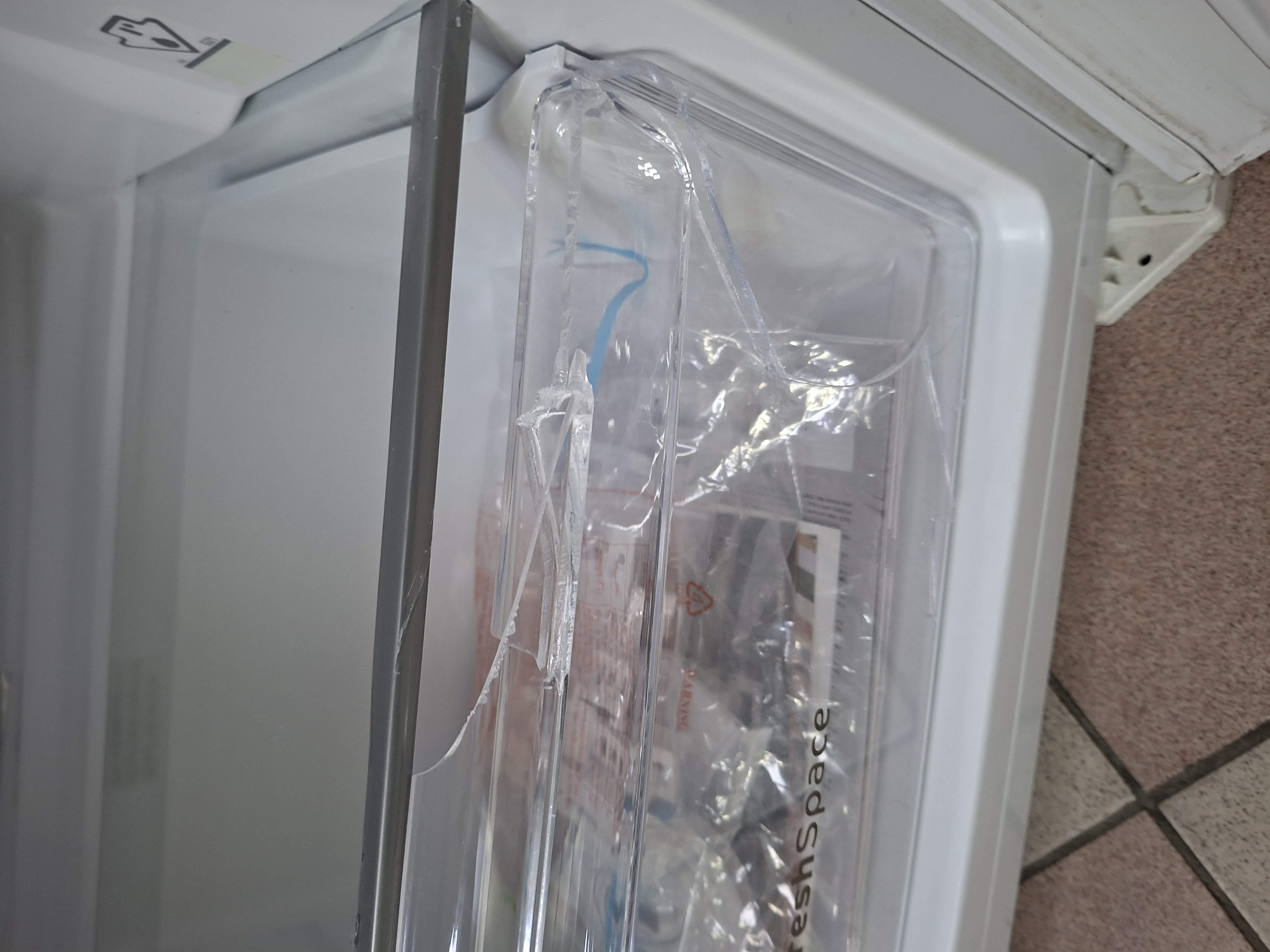 Ugradni frižider Indesit  IN D 2040 AA, 145cm.