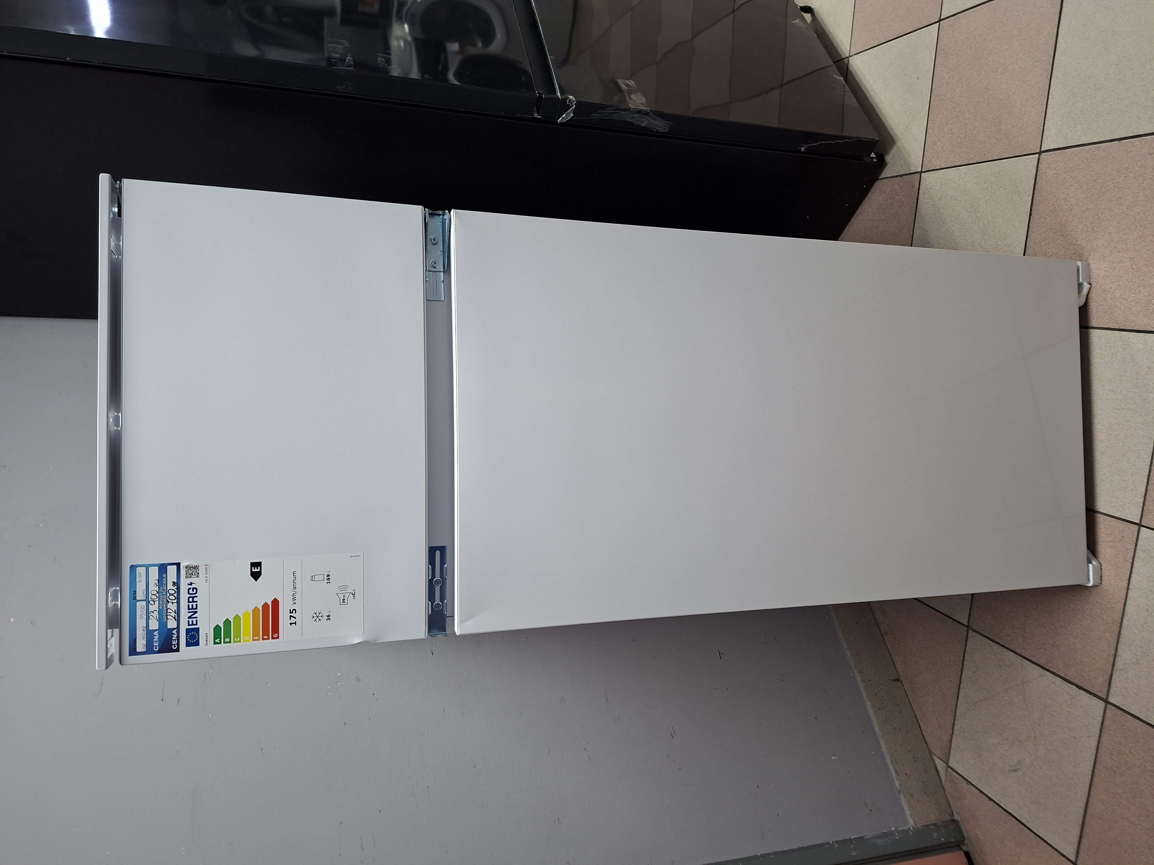Ugradni frižider Indesit  IN D 2040 E, 145cm.