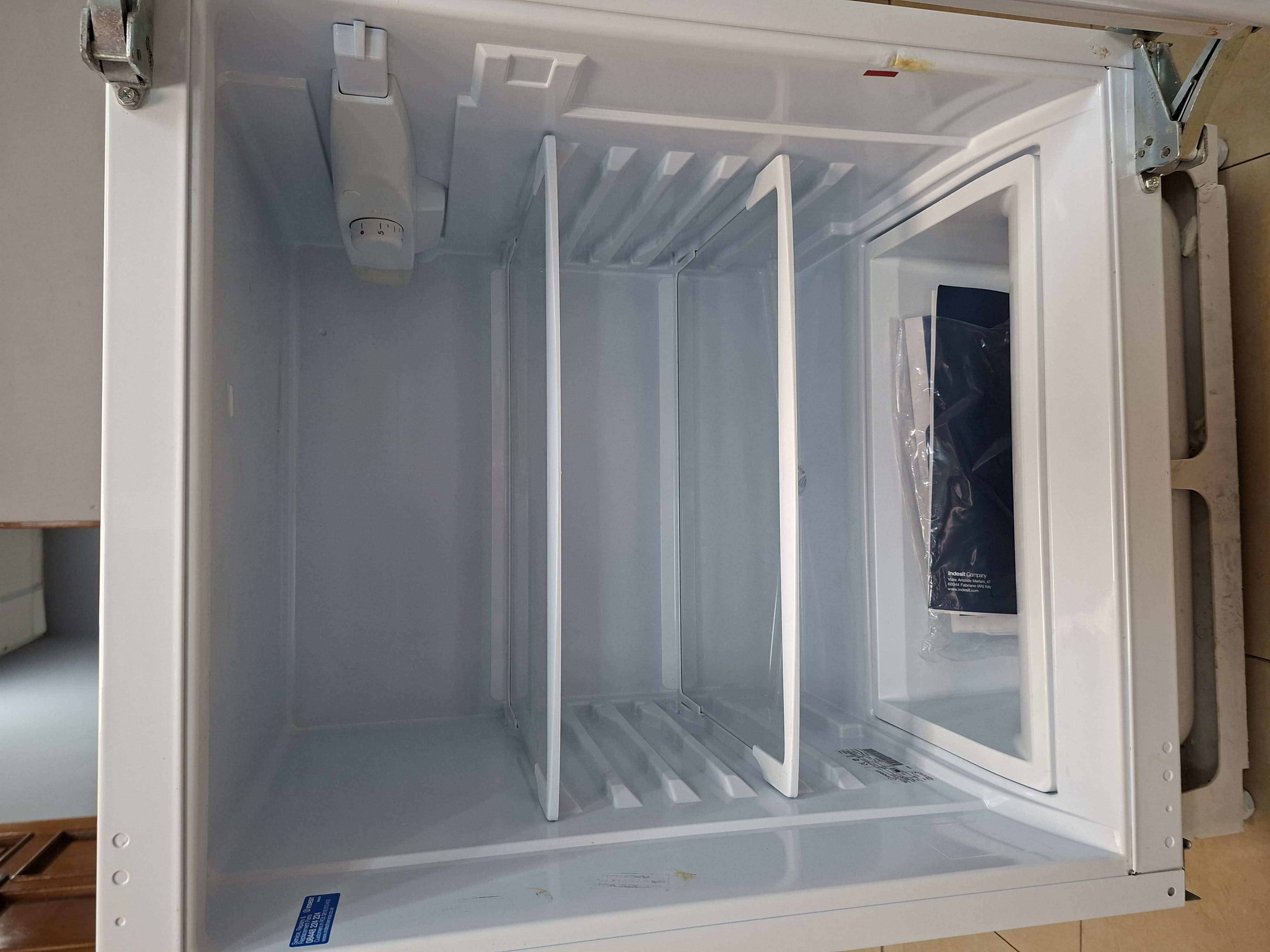 Ugradni Frižider Indesit IN TS 1612 1, 82cm