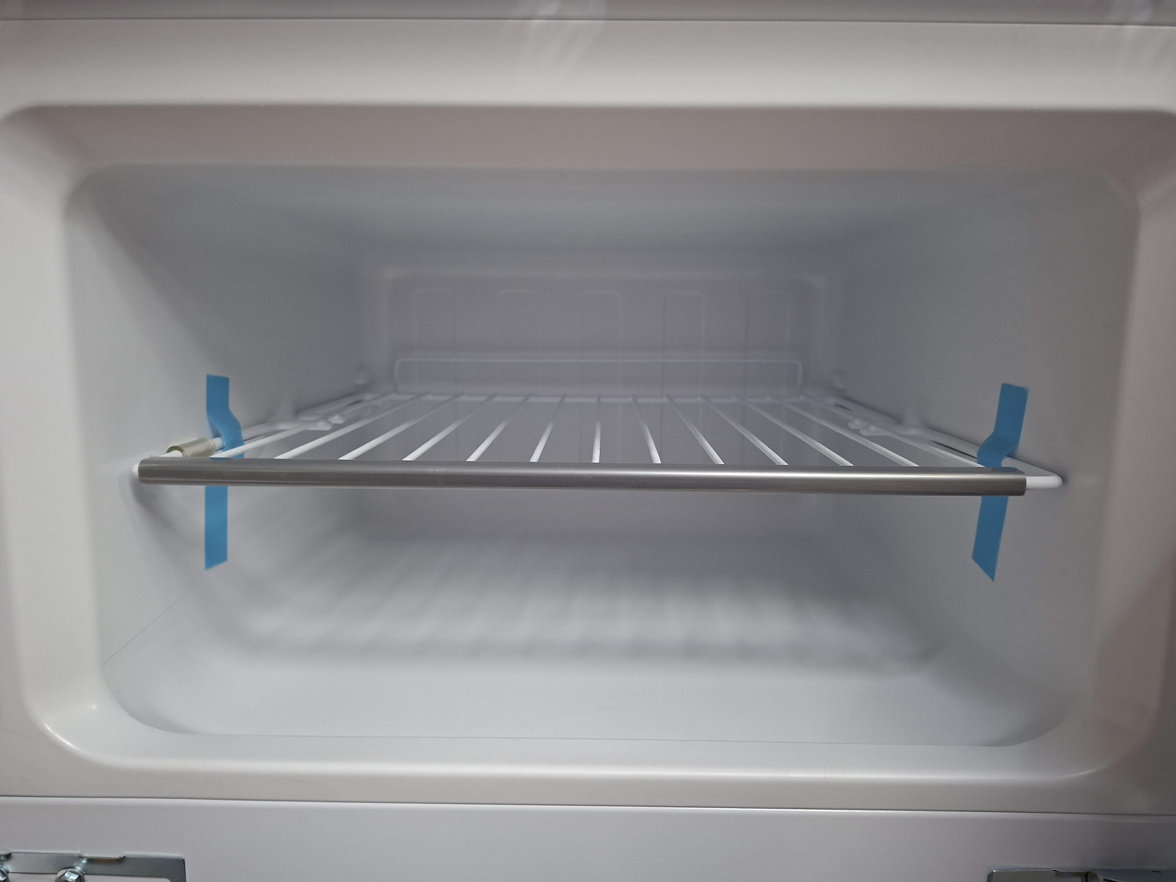 Ugradni frižider Indesit IND 2040 AA, 145cm.