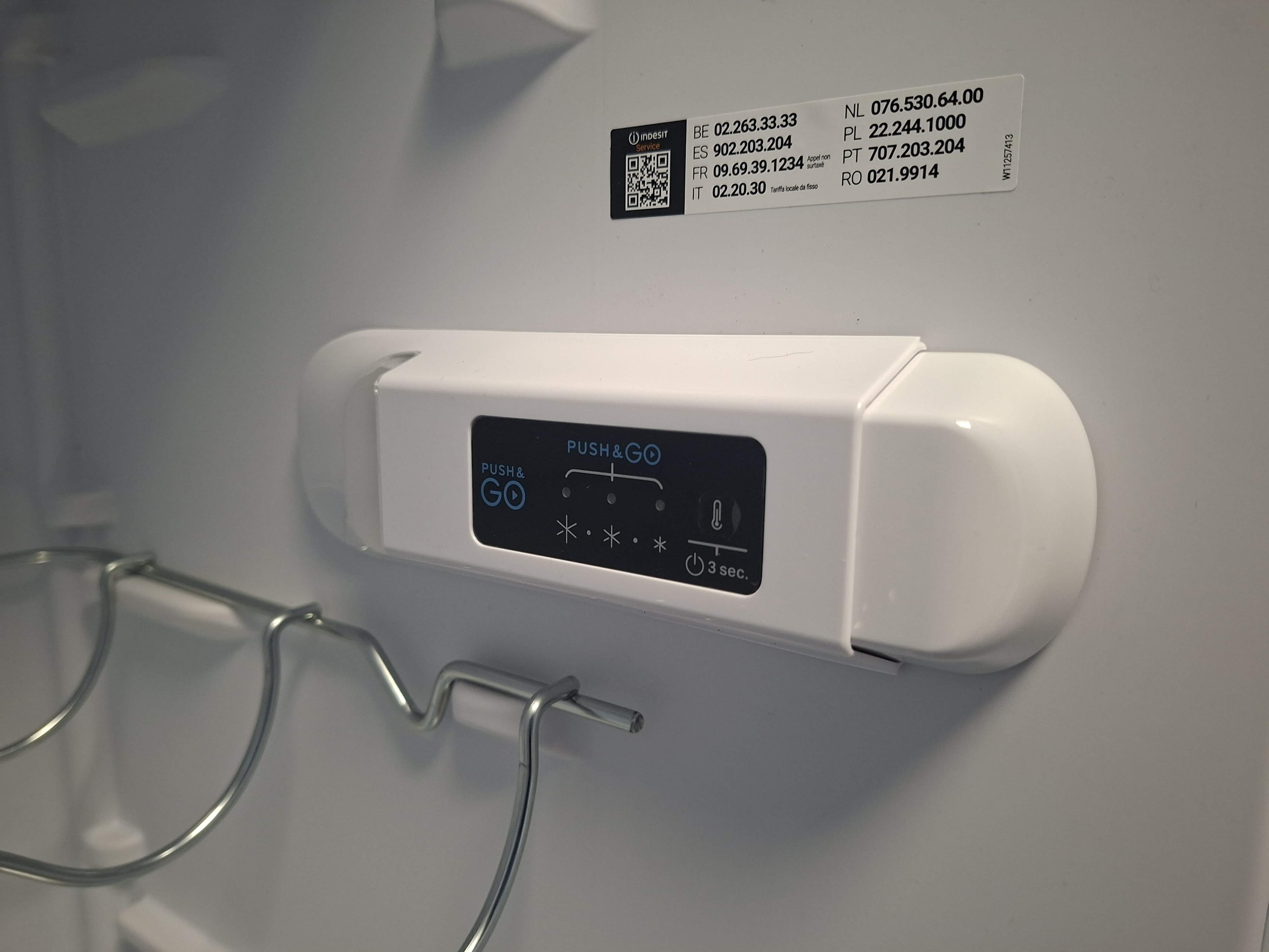 Ugradni Frižider Indesit INSD18A011B1 ,  177 cm