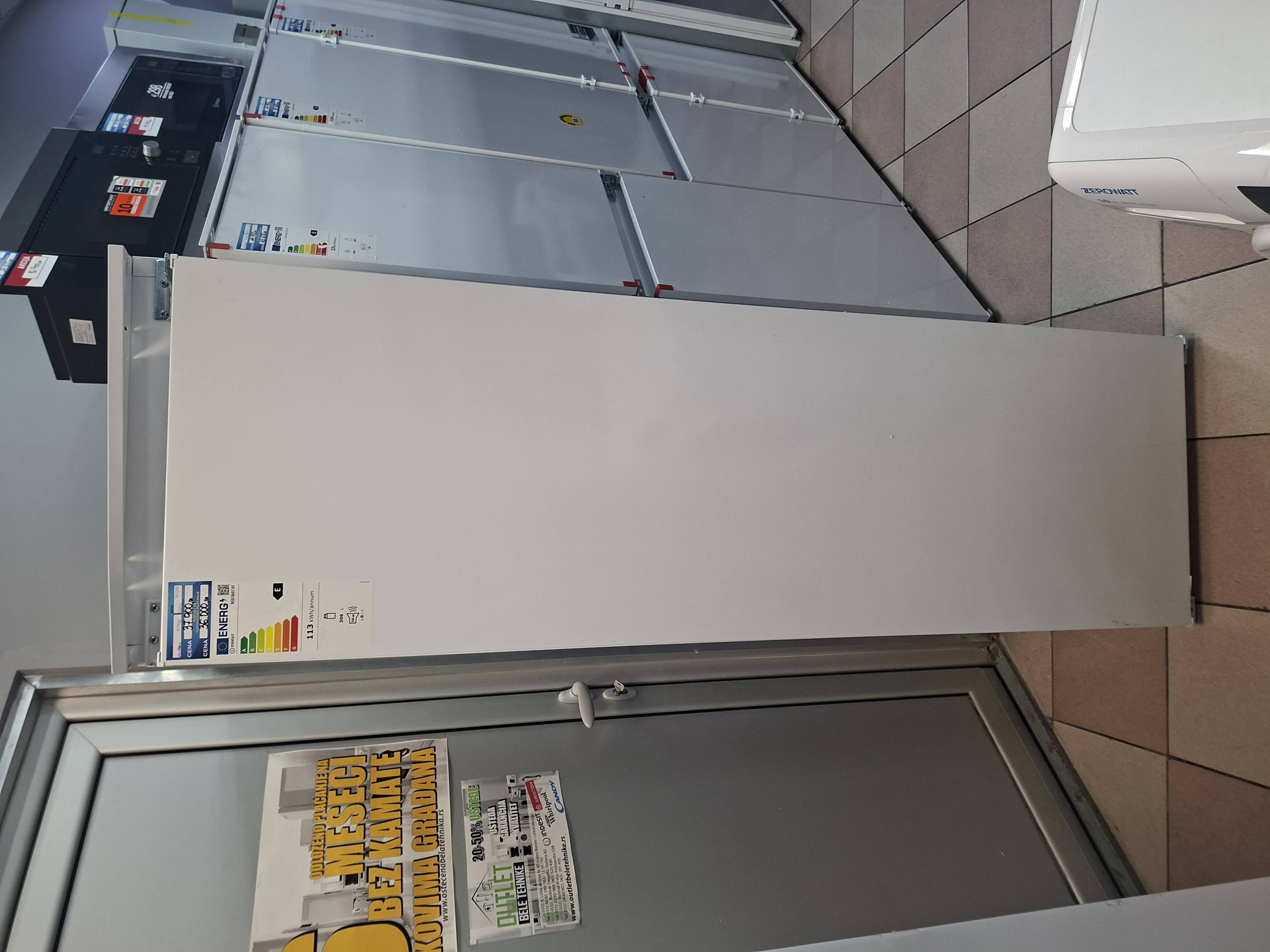 Ugradni Frižider Indesit INSD18A011B1 ,  177 cm