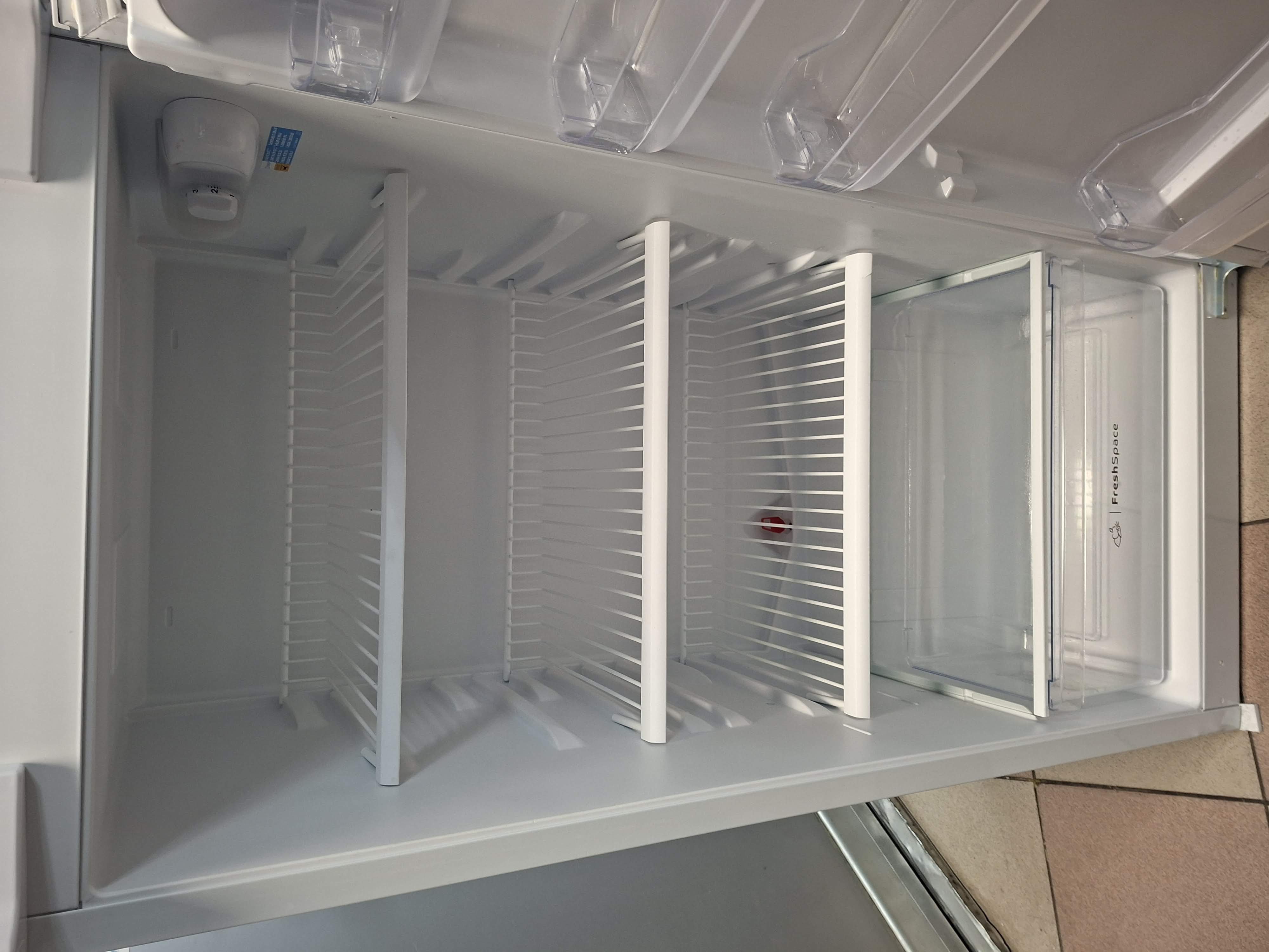 Ugradni Frižider Indesit T 16 A1 D/I 1 , 158cm