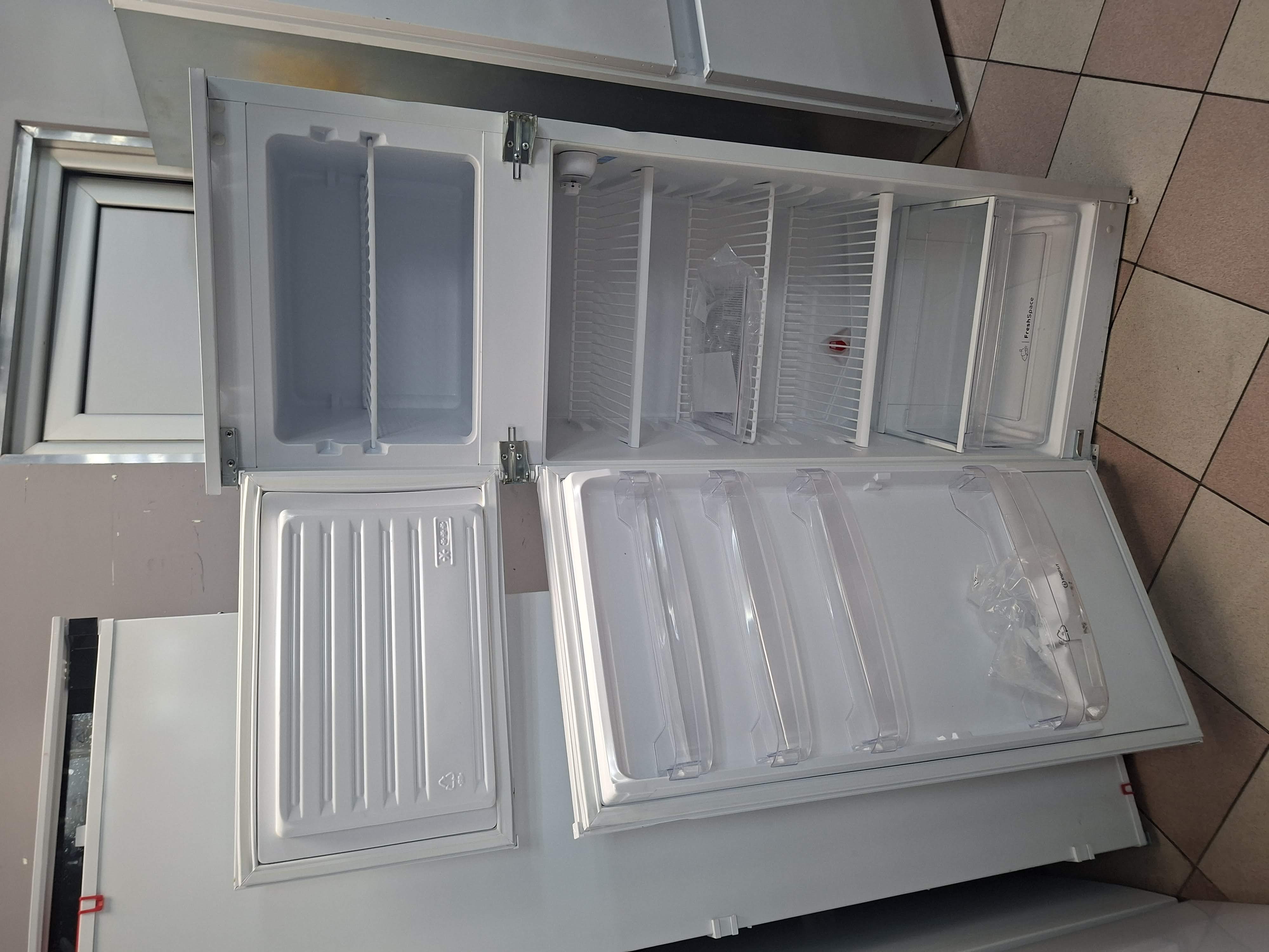 Ugradni Frižider Indesit T 16 A1 D/I 1 , 158cm