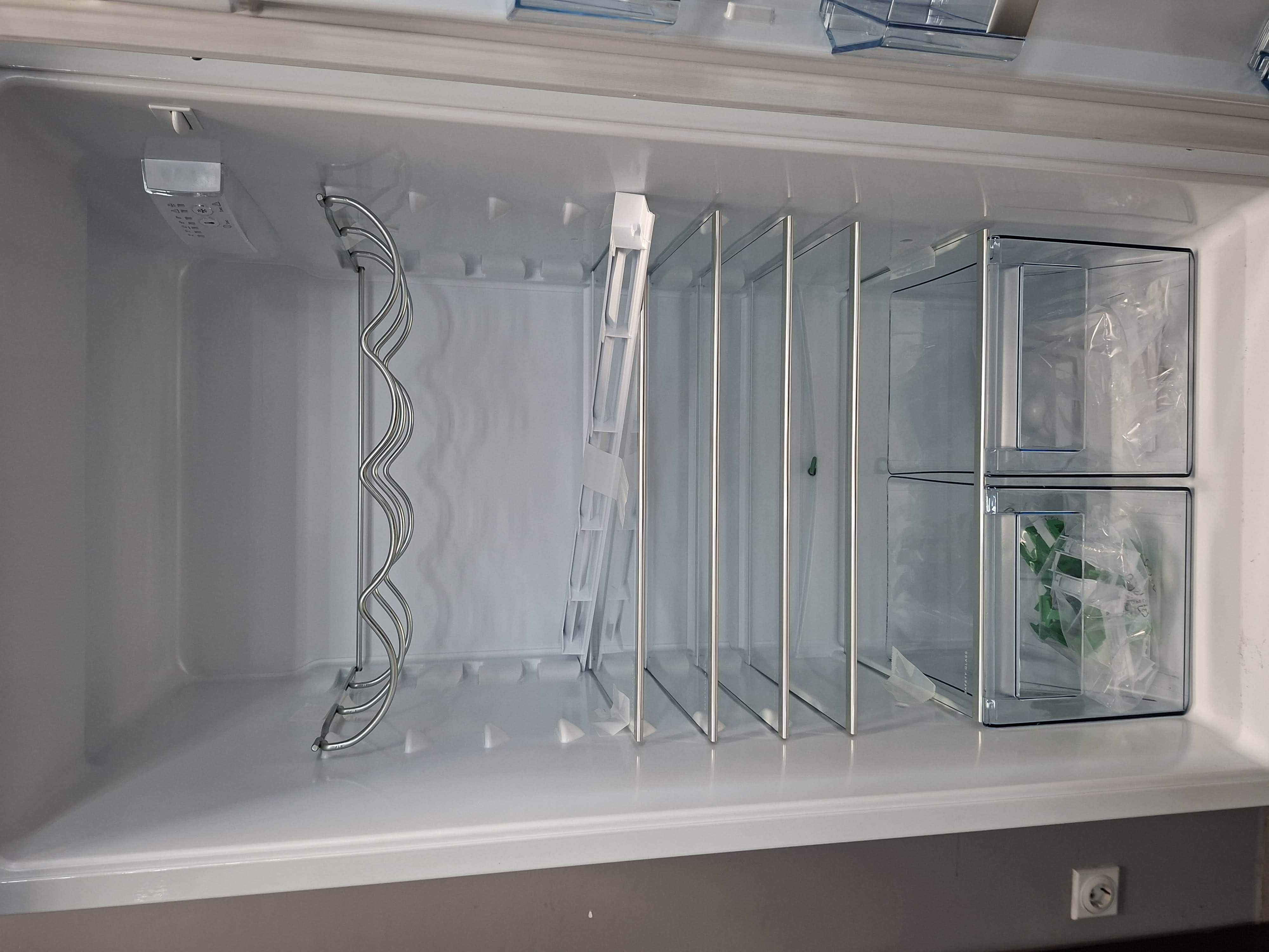 Ugradni Frižider John Lewis JLBIFF73182 , 178 cm.