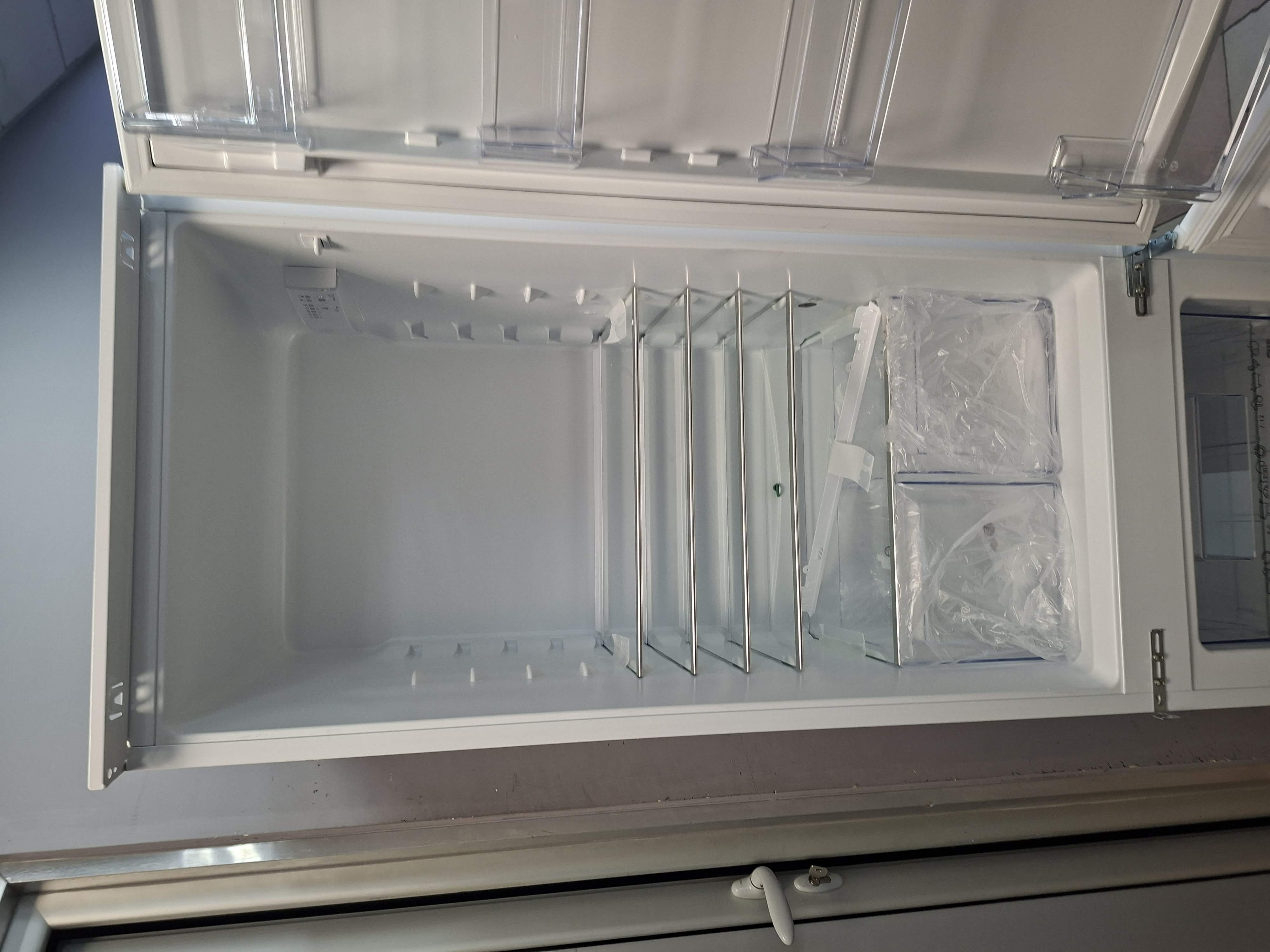 Ugradni Frižider  Juno JCU178E0S4  , 177 cm.