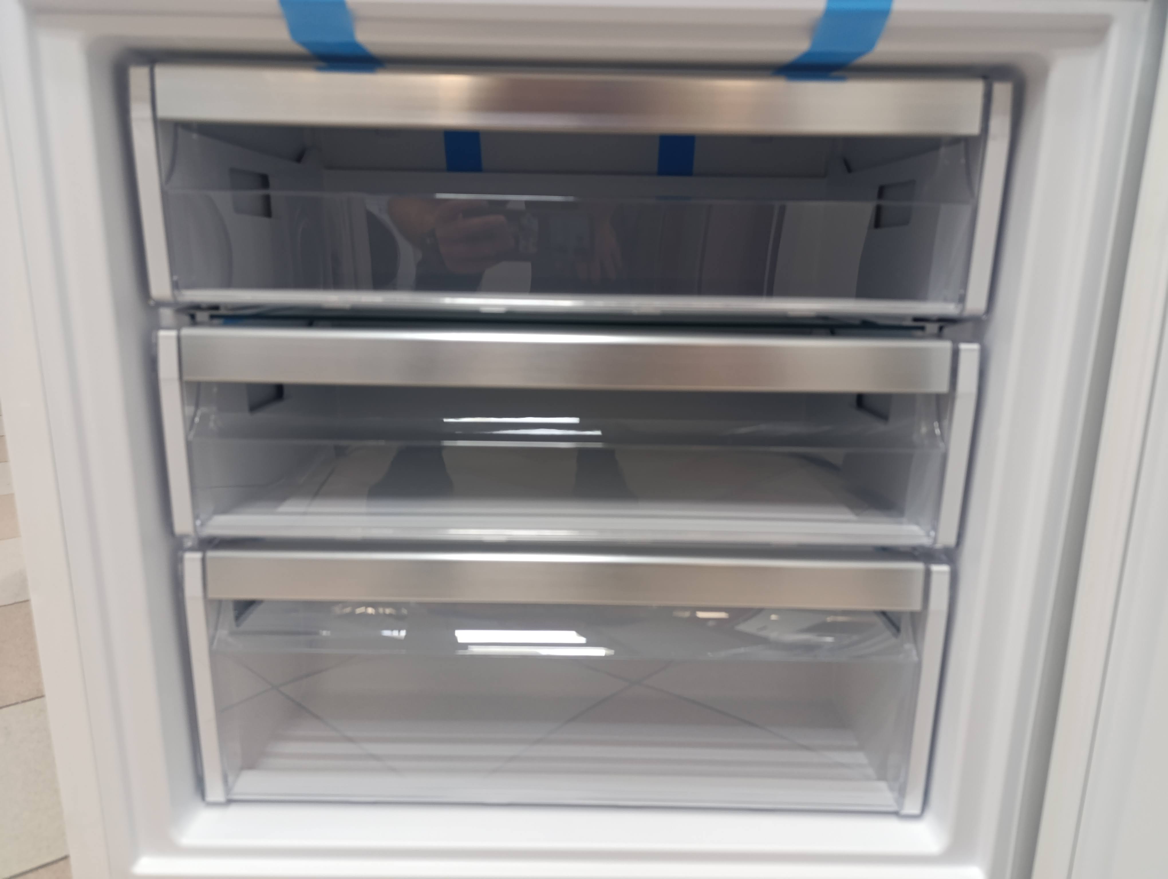 Ugradni frižider KitchenAid KCBDR 20700, 194x69cm