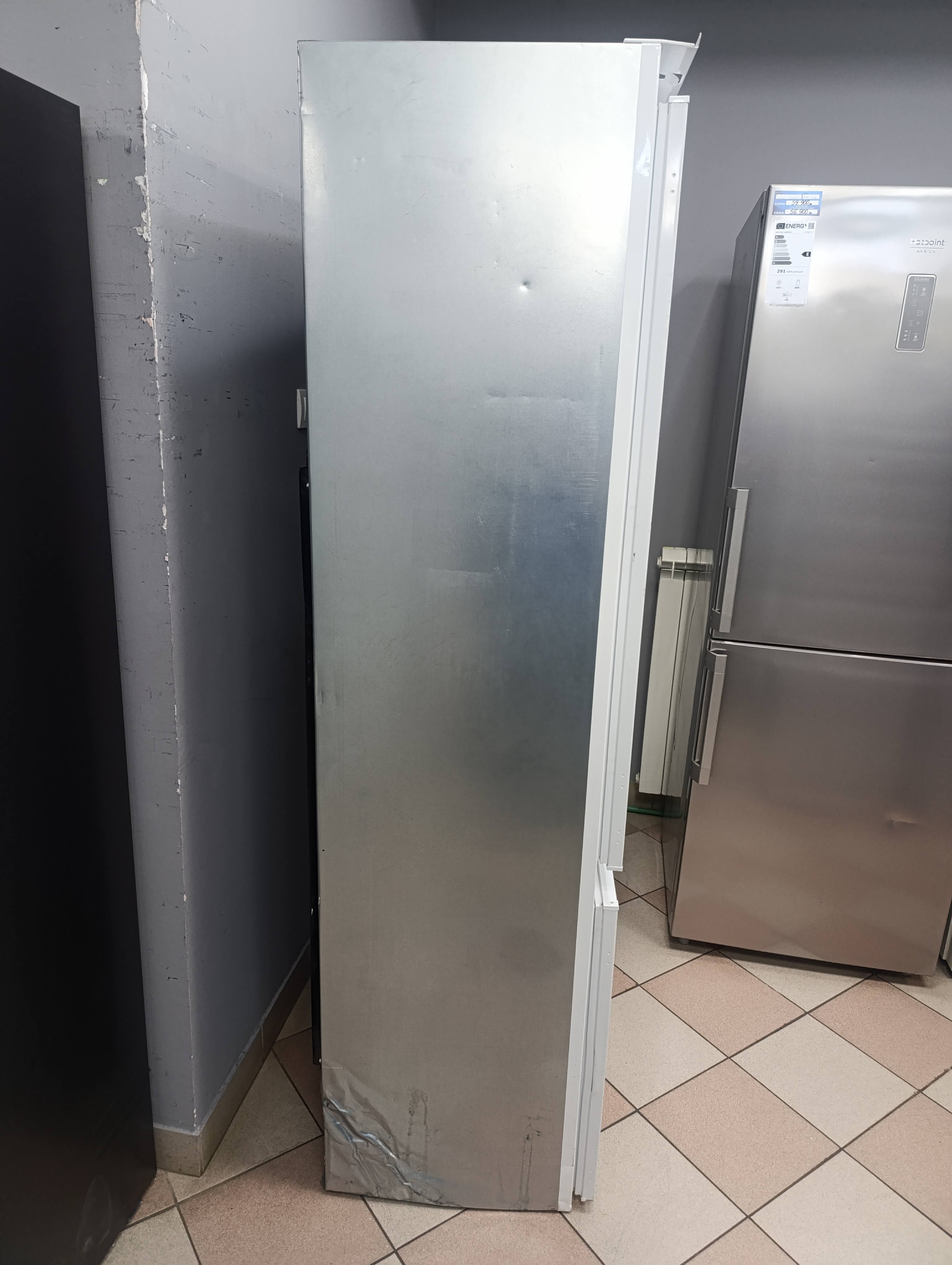 Ugradni frižider KitchenAid KCBDR 20700, 194x69cm