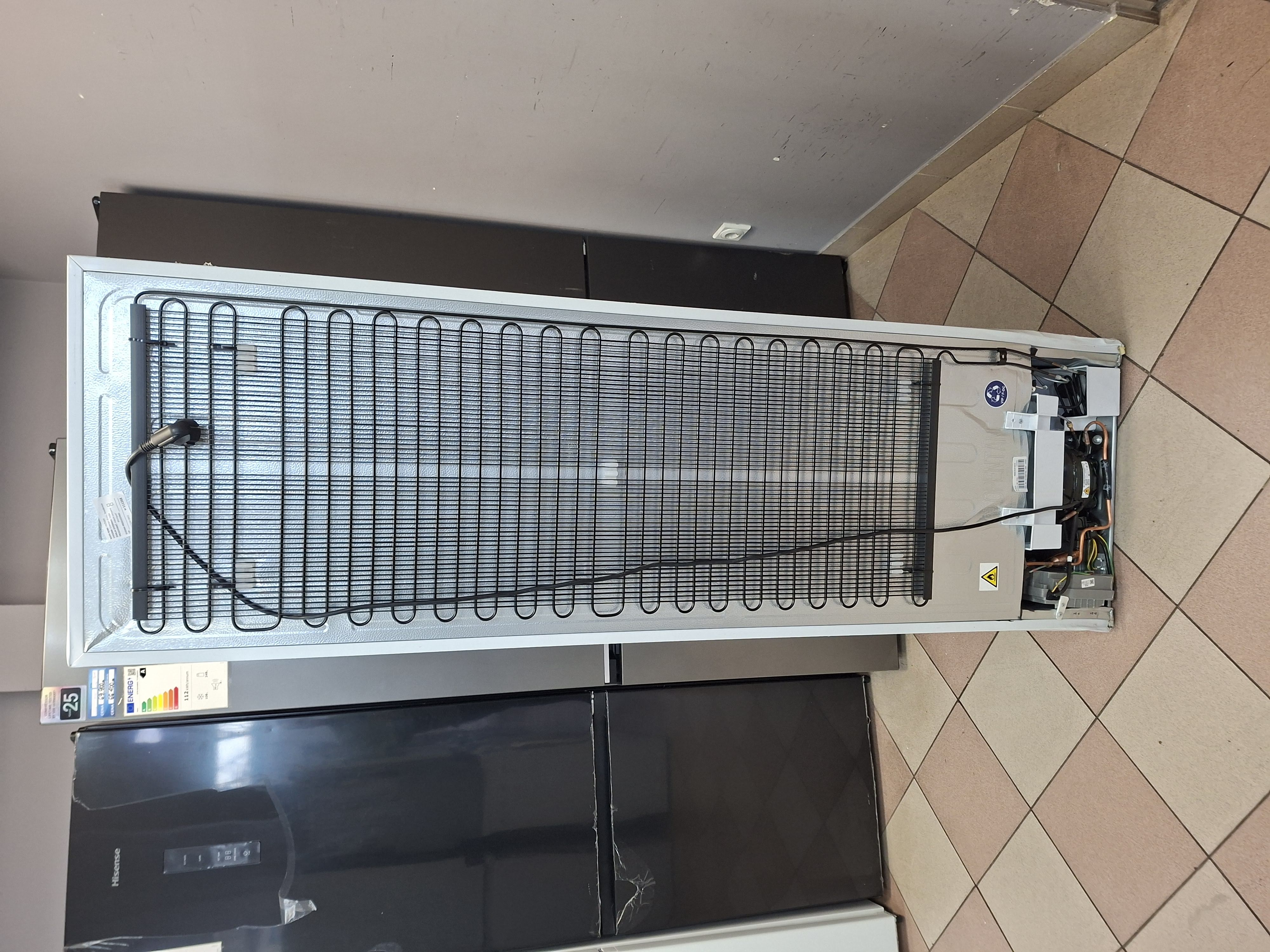 Ugradni Frižider Midea MDRE353FGE01 , 177 cm.