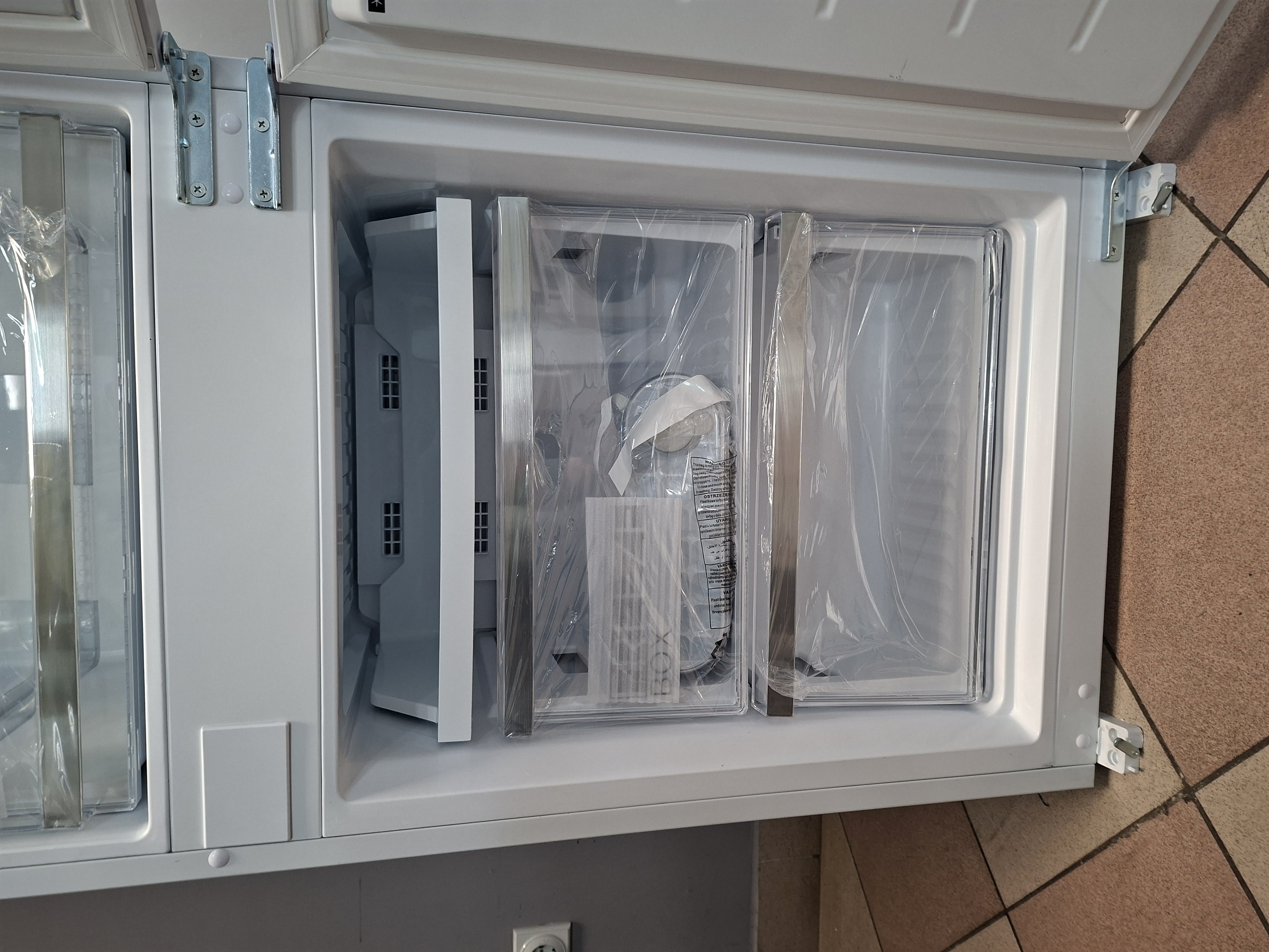 Ugradni Frižider Midea MDRE353FGE01 , 177 cm.