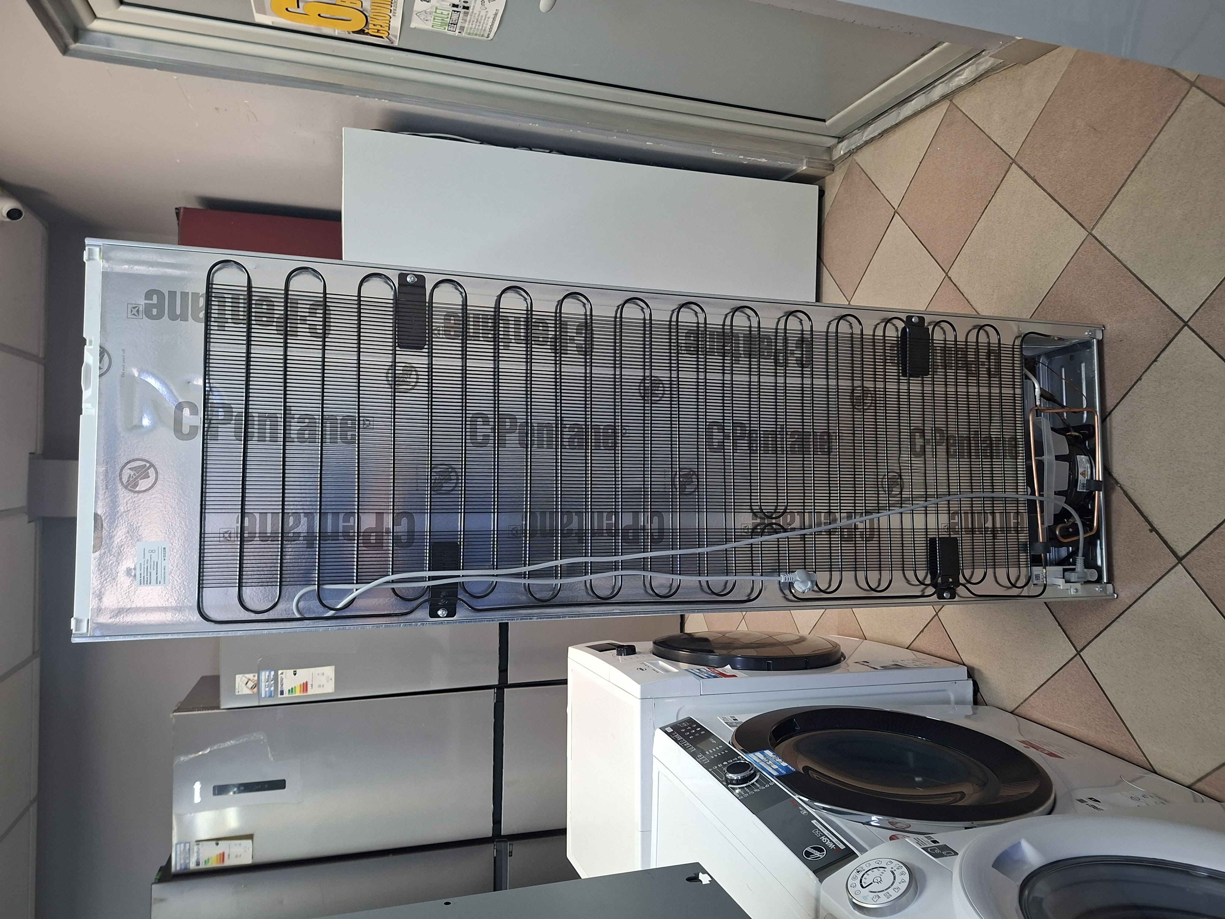 Ugradni Frižider NEFF KI5861SE0 , 177 cm.