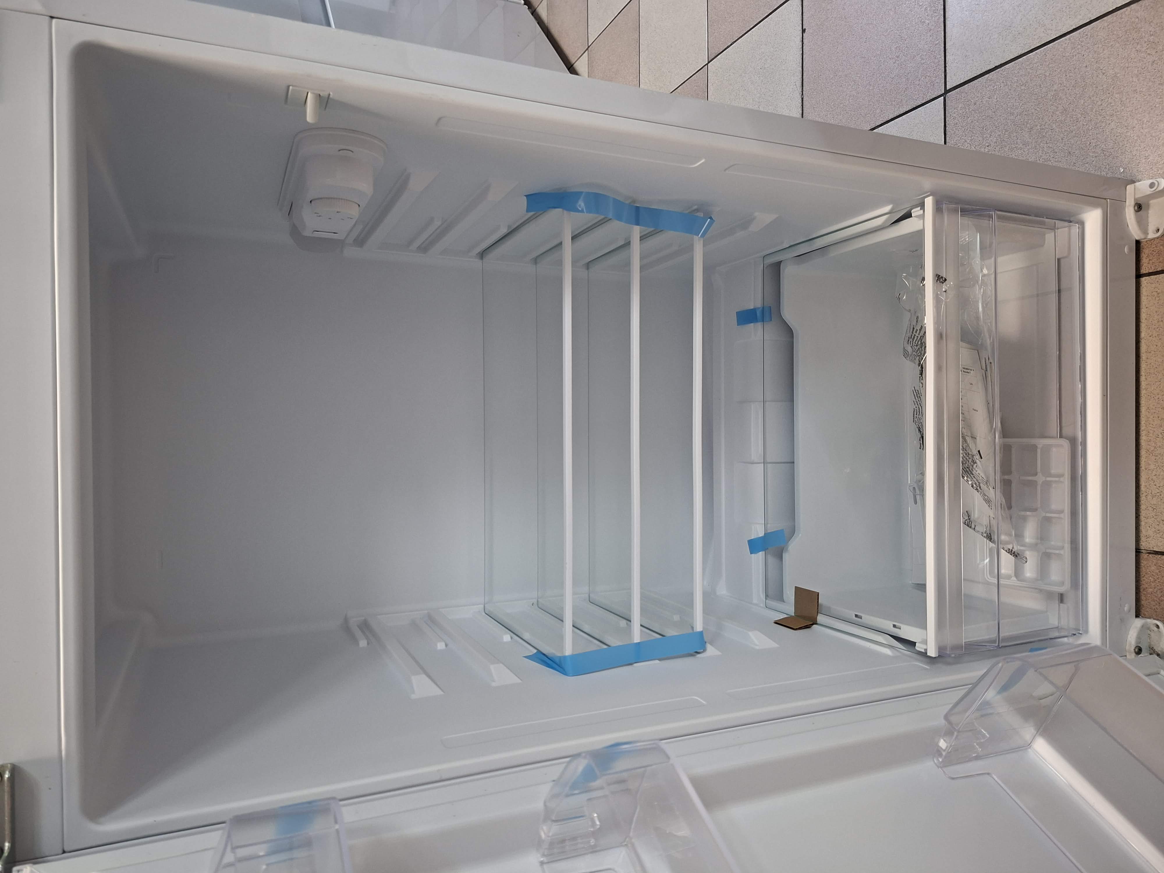 Ugradni Frižider Perla PE2630APYD (2) , 144 cm.