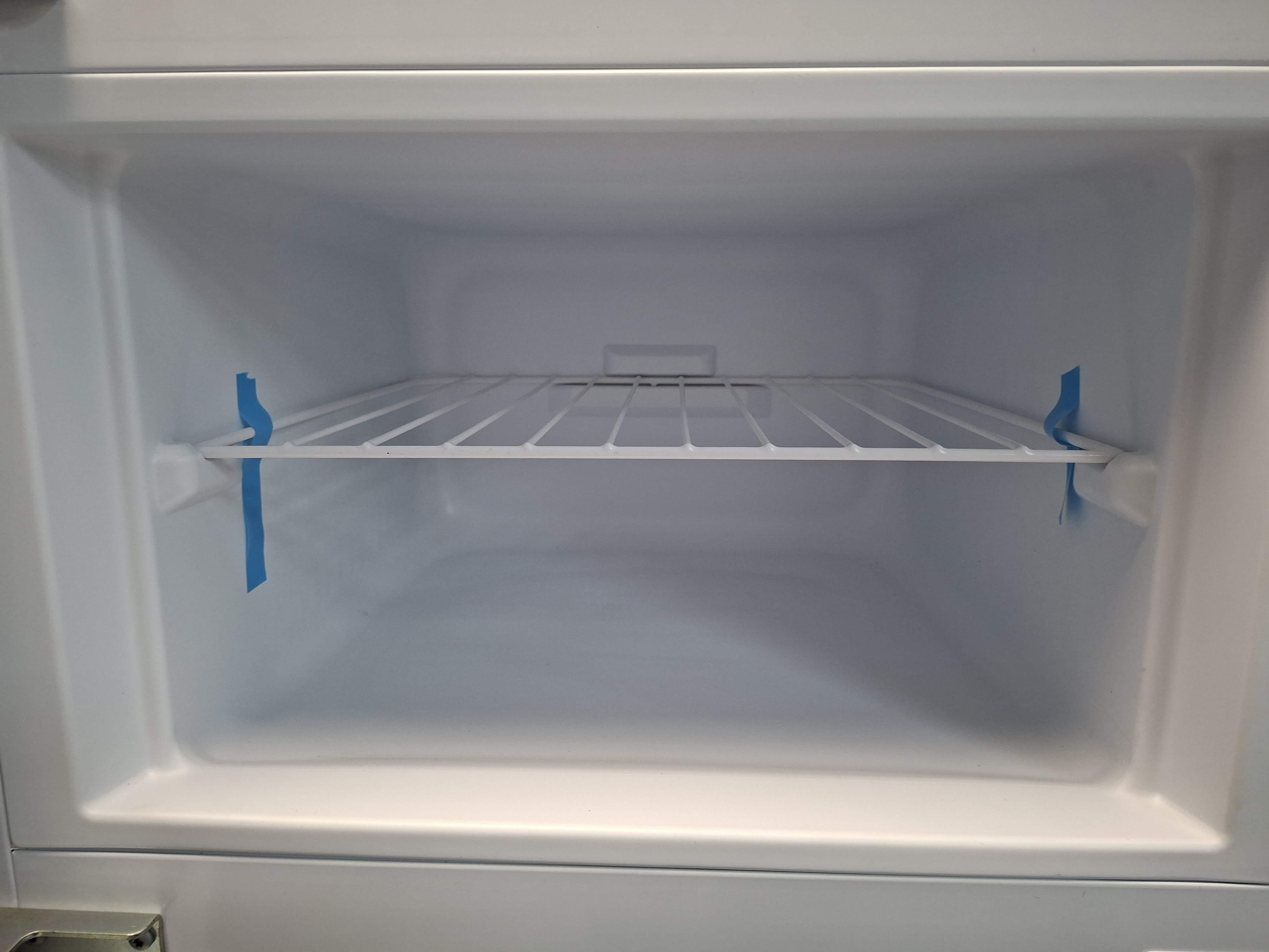 Ugradni Frižider Perla PE2630APYD (2) , 144 cm.