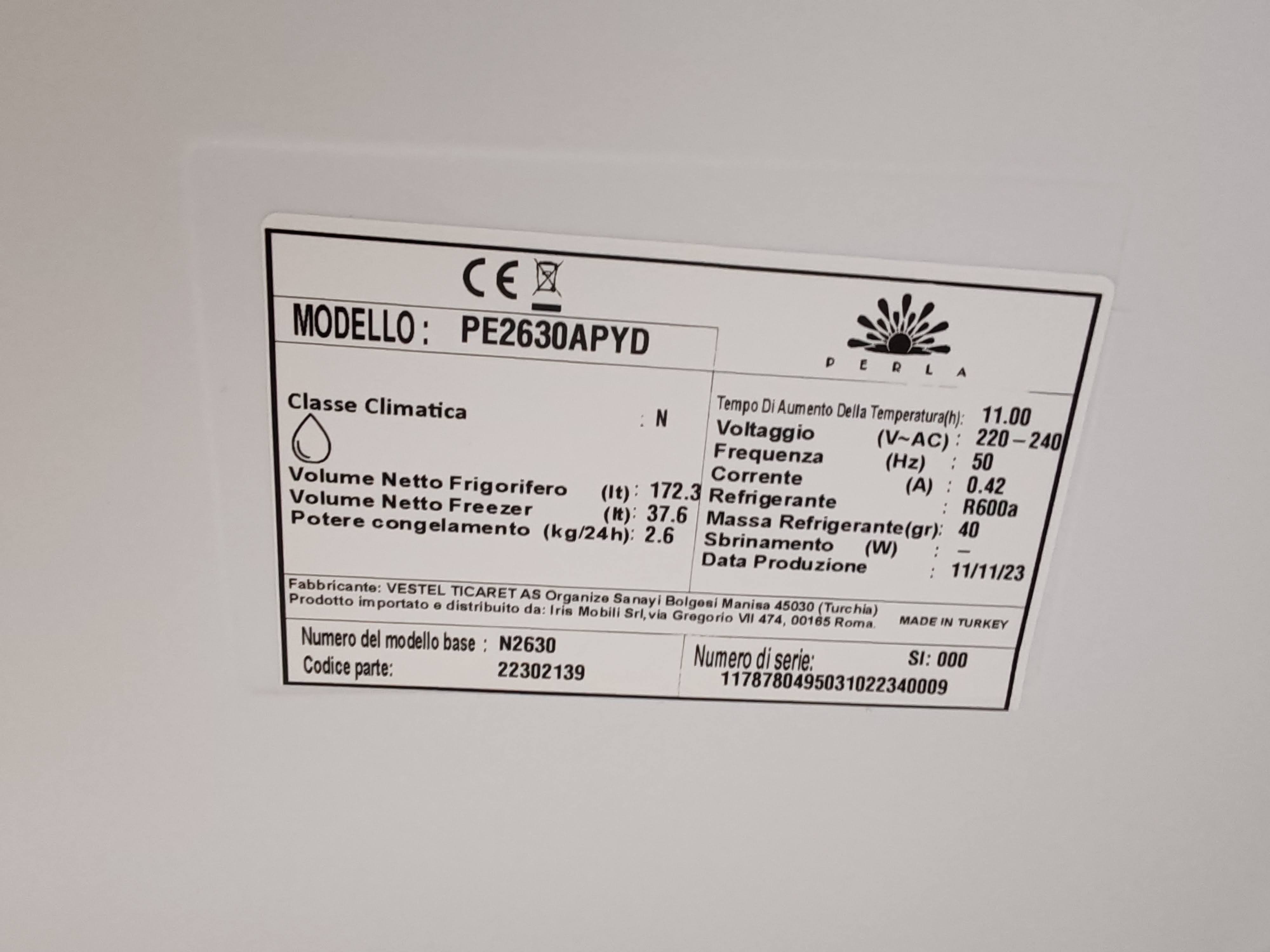 Ugradni Frižider Perla PE2630APYD , 144 cm.