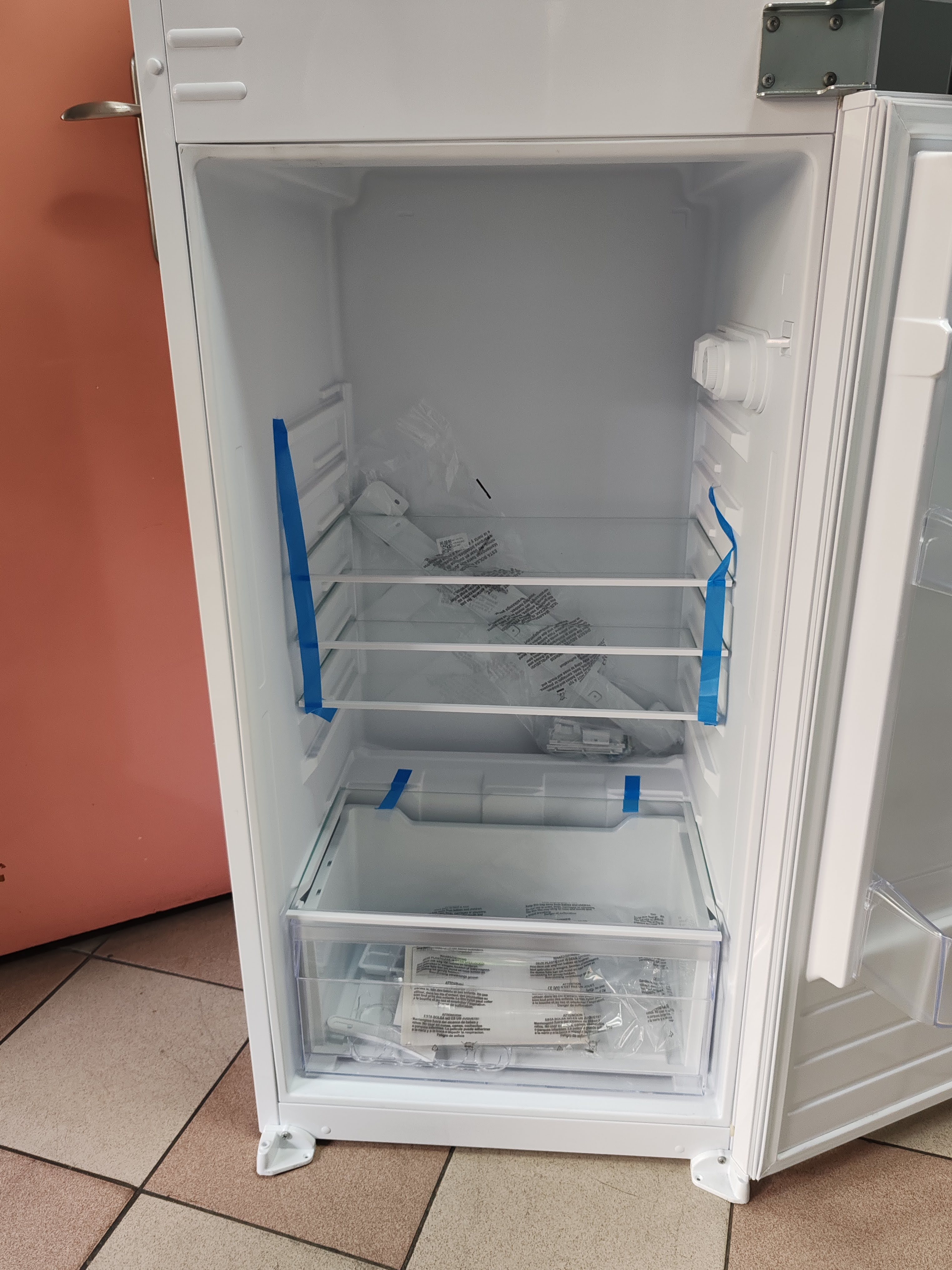 Ugradni Frižider Perla PE2630APYD , 144 cm.