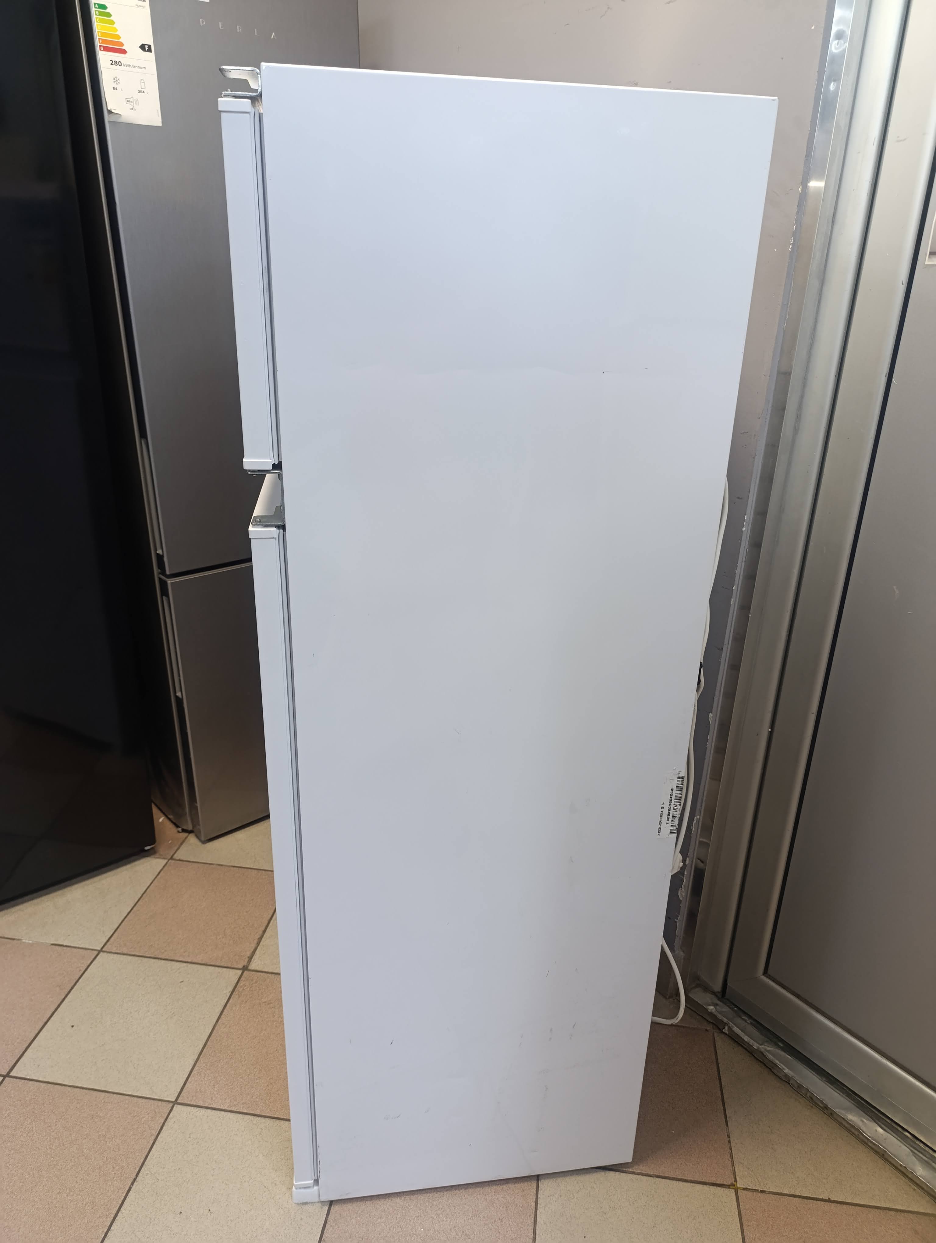 Ugradni Frižider Perla PE2630APYD , 144 cm.