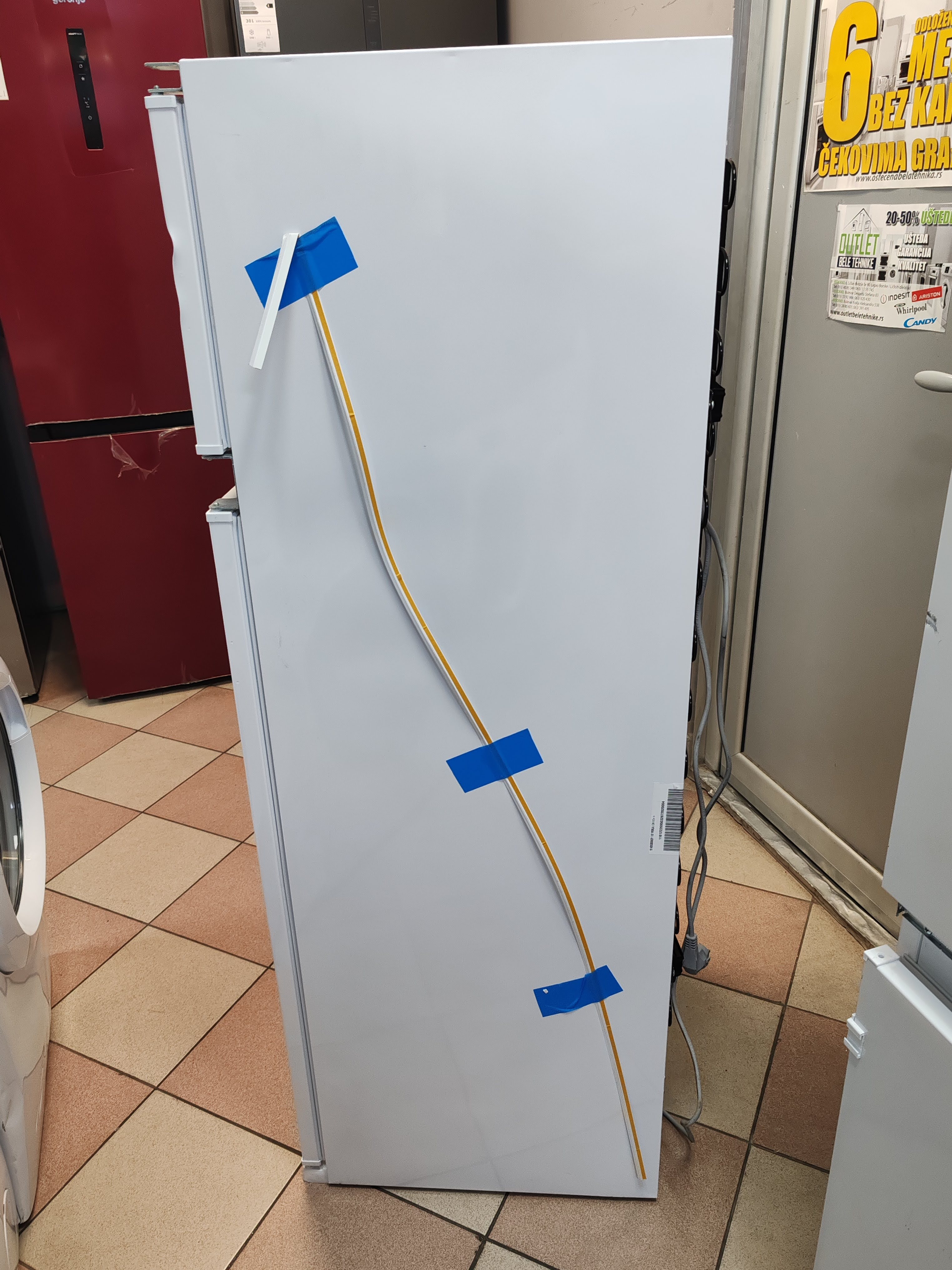 Ugradni Frižider Perla PE2630E , 144 cm.