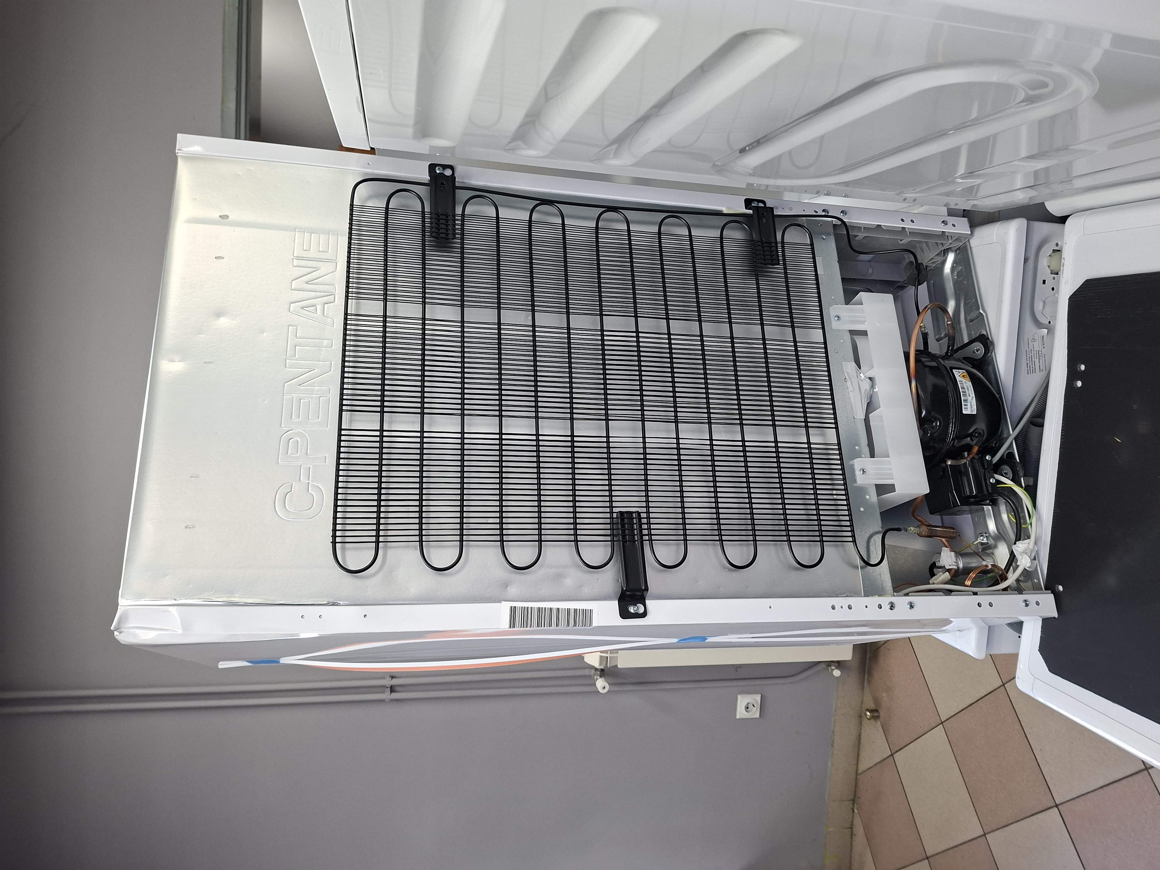Ugradni frižider VOX IKS 1800E , 102 cm