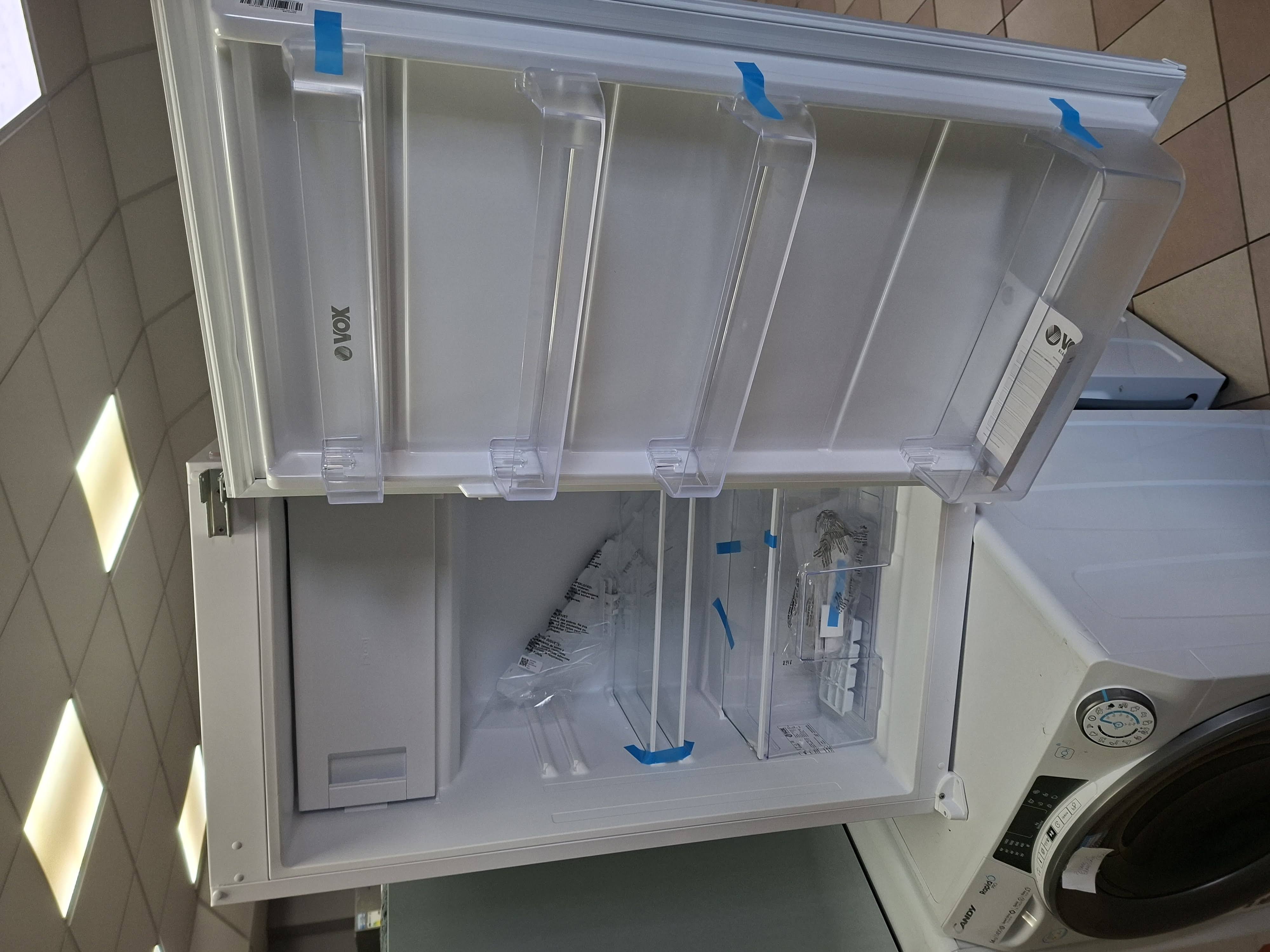 Ugradni frižider VOX IKS 1800E , 102 cm
