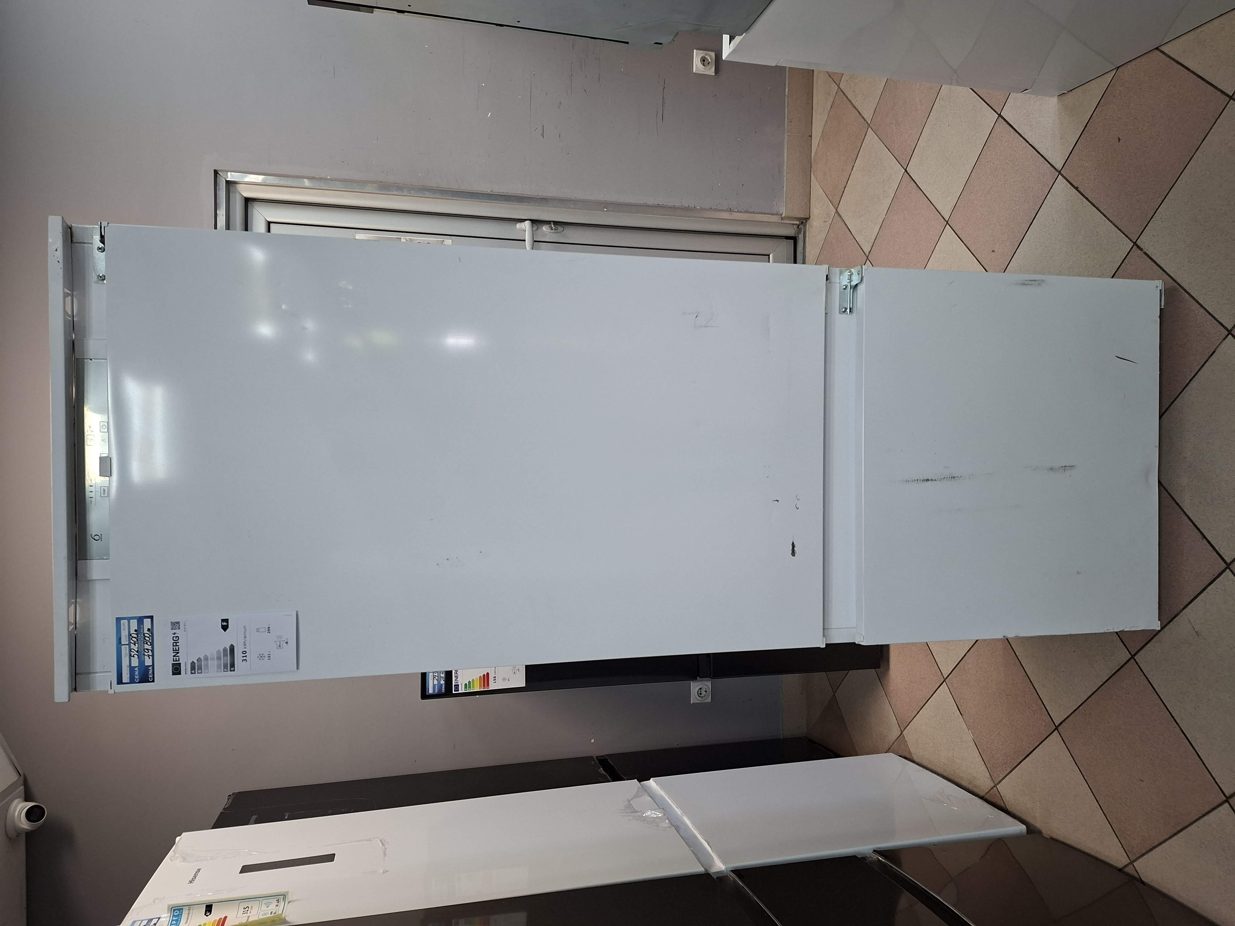 Ugradni frižider Whirlpool SP40 801 1, 194 x 69 cm
