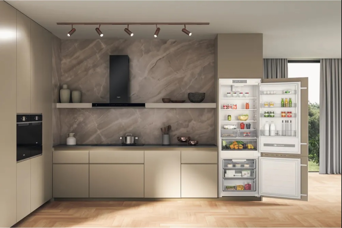 Ugradni Frizider Whirlpool SP40 810 2 ,  194 cm