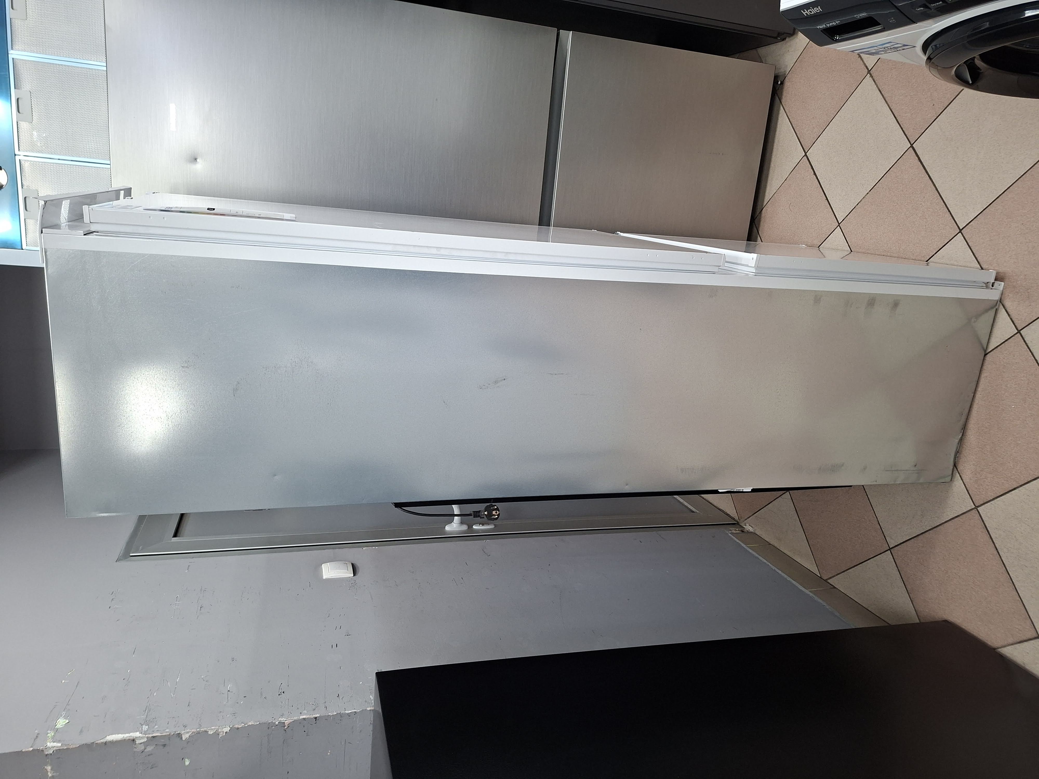 Ugradni Frizider Whirlpool SP40 810 2 ,  194 cm
