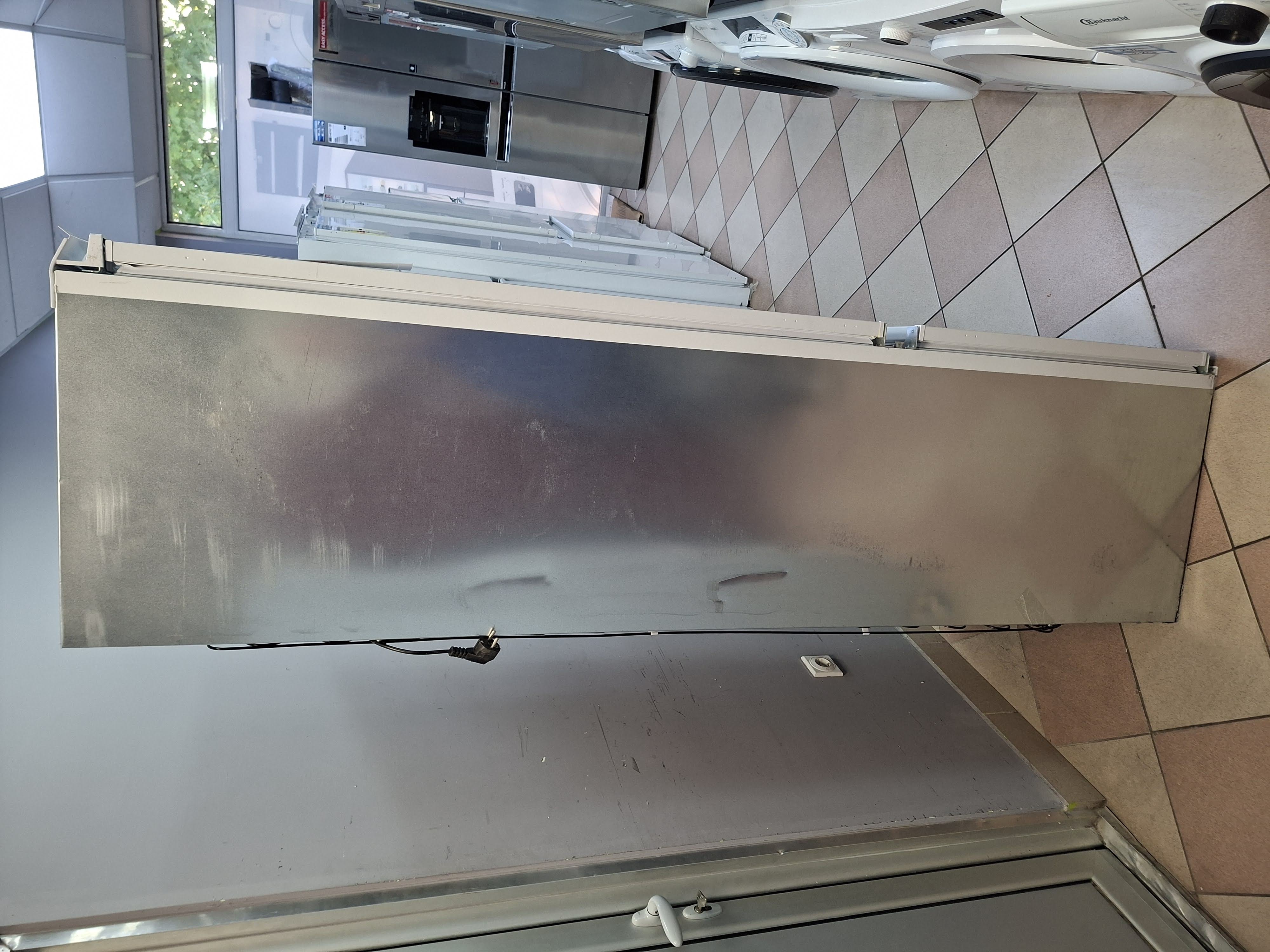 Ugradni Frižider Whirlpool WH SP70 T122 , 194x69 cm.