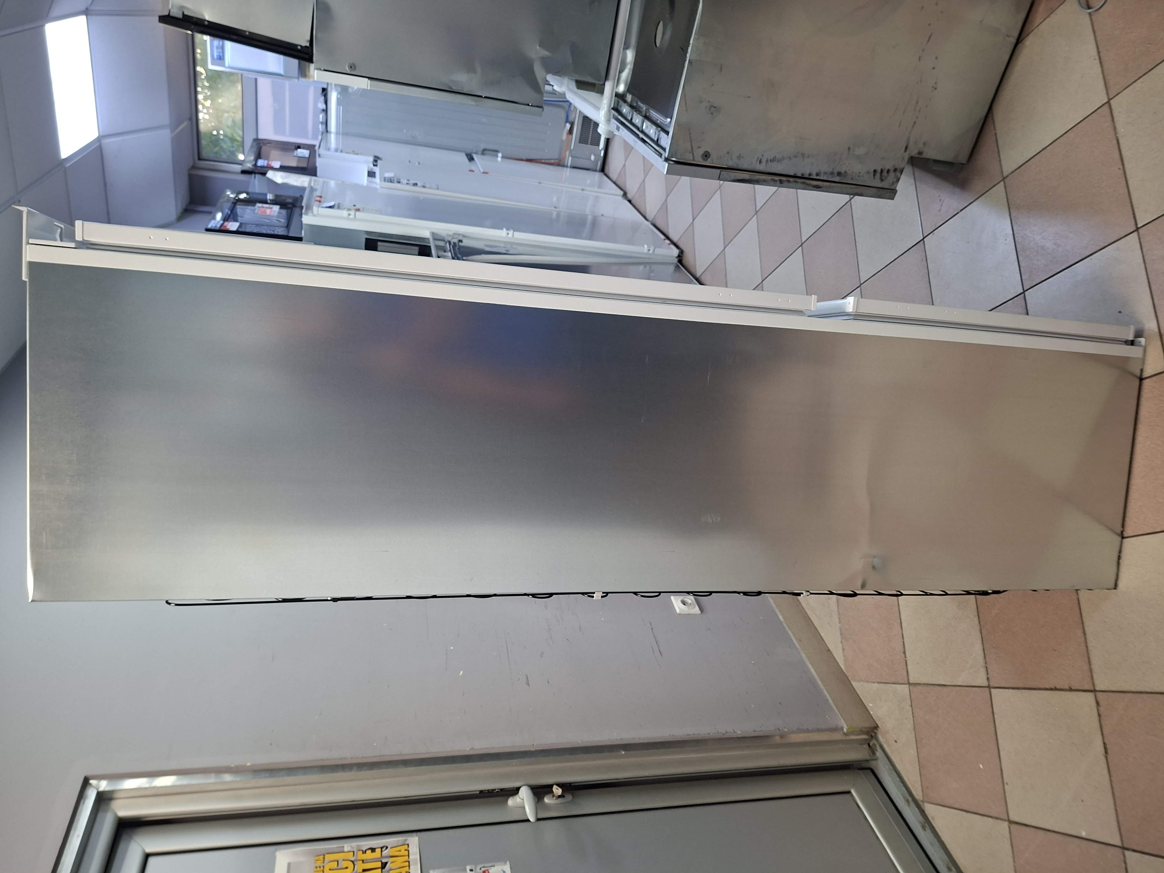Ugradni Frižider Whirlpool WH SP70 T132 , 194x69 cm.