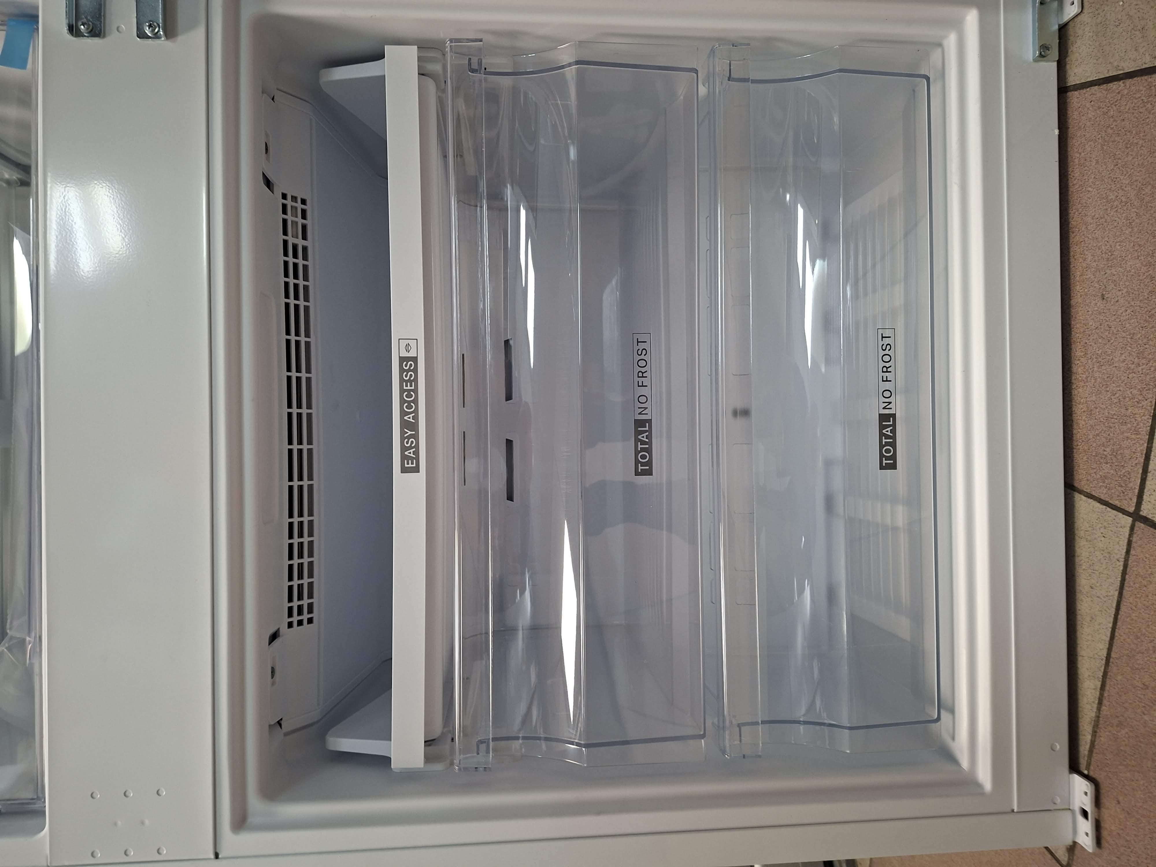 Ugradni Frižider Whirlpool WH SP70 T132 , 194x69 cm.