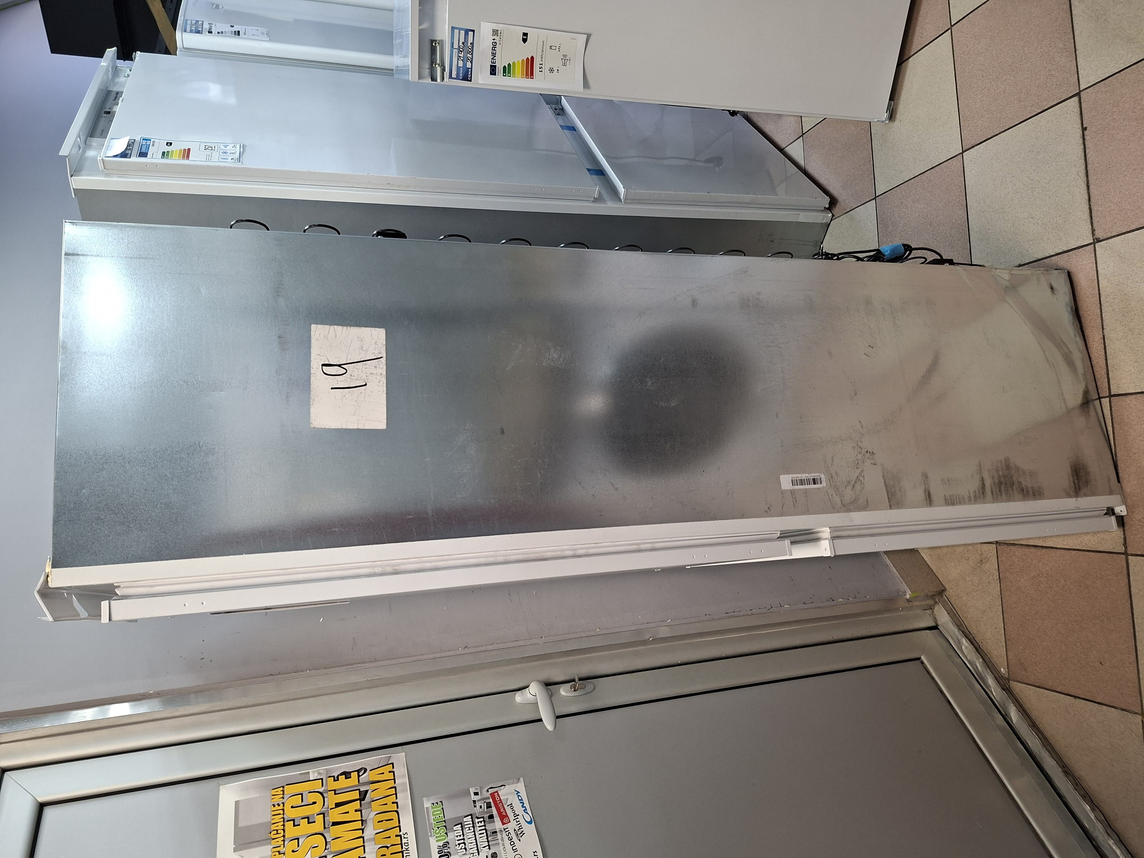 Ugradni frižider Whirlpool WHC18D051A1 LH, 177 cm