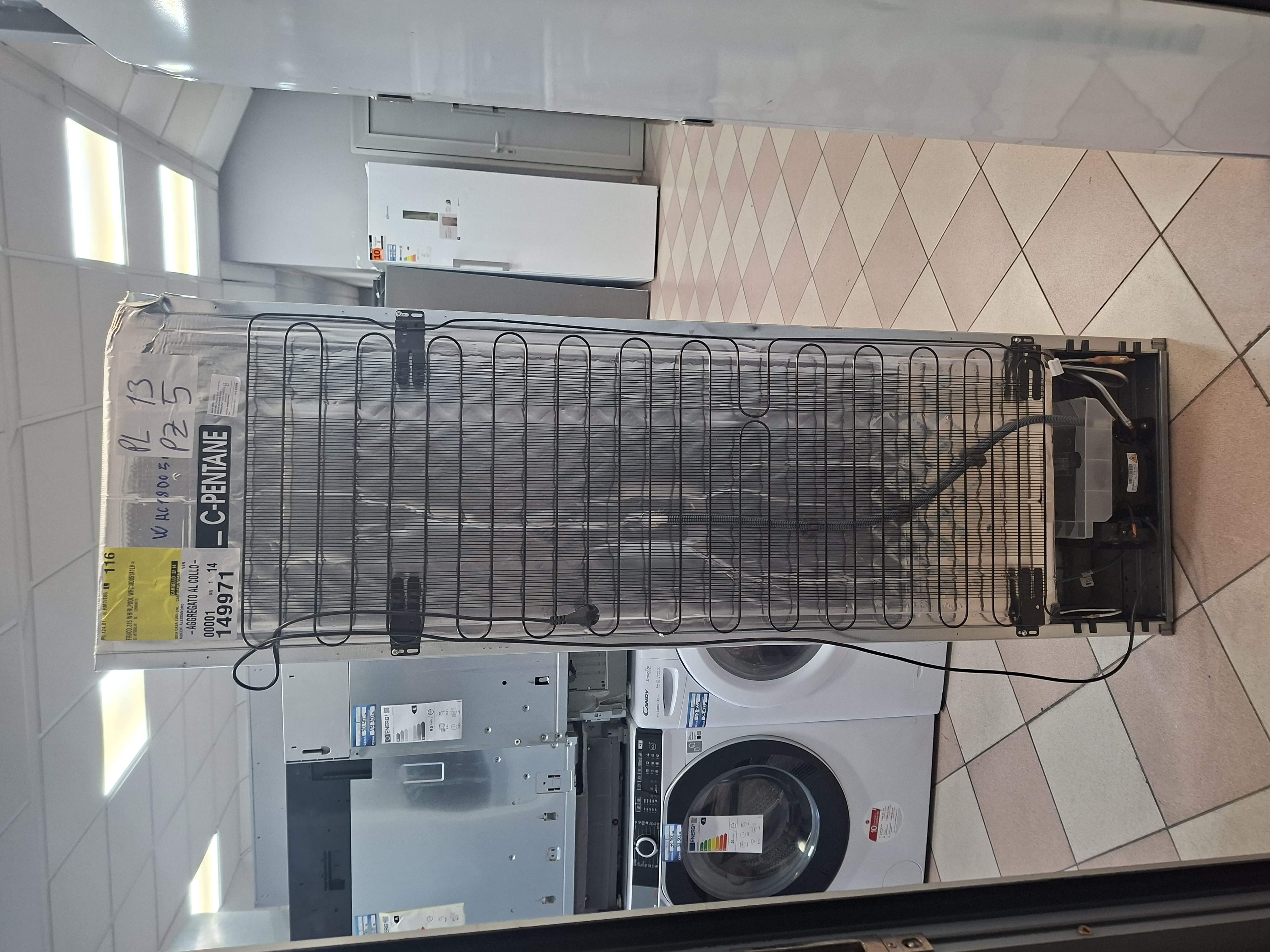 Ugradni frižider Whirlpool WHC18D051A1 LH, 177 cm