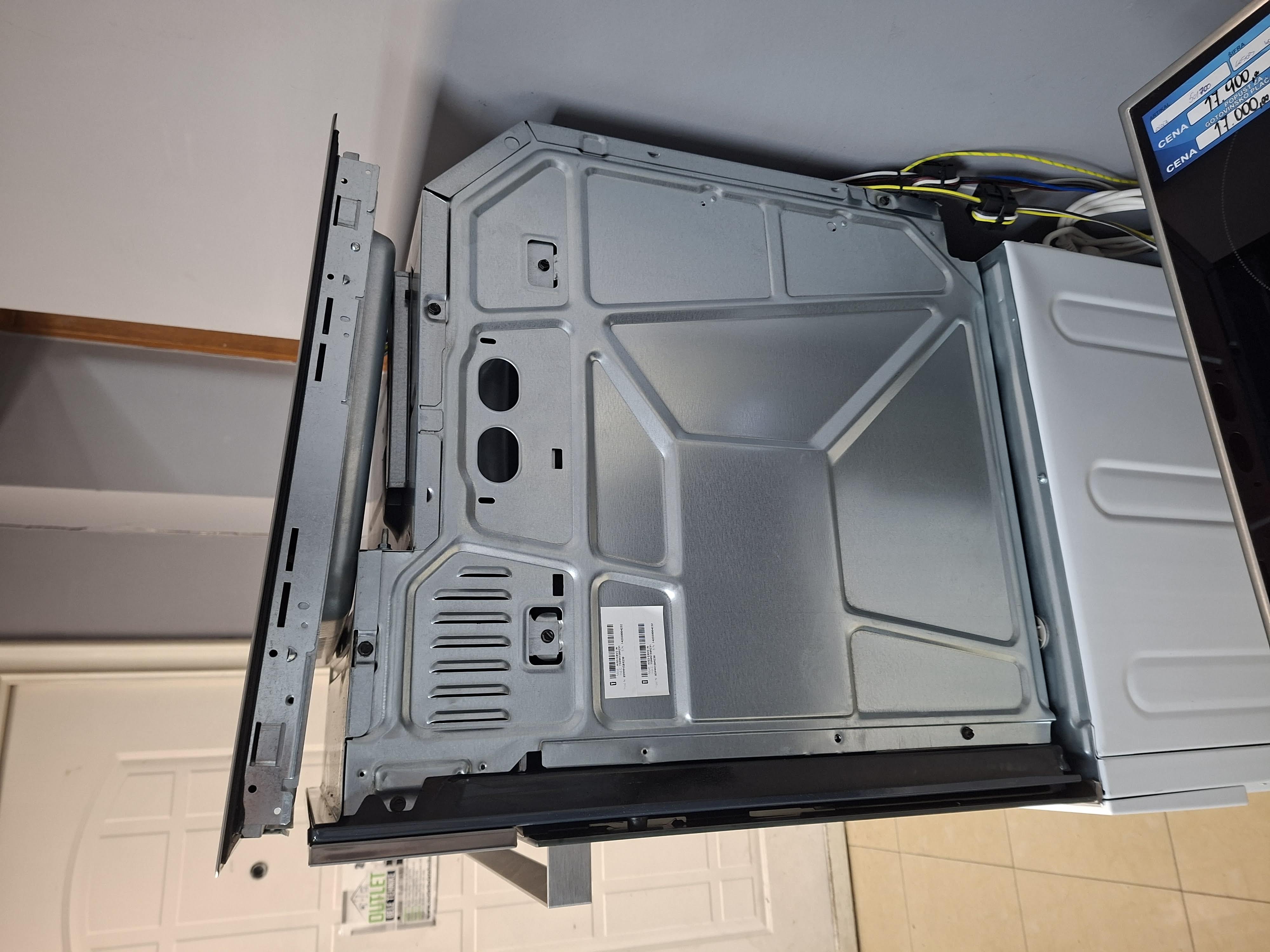 Ugradni set rerna+ploča Bauknecht HIS3 EI8V2 IN + BU 1760C FT