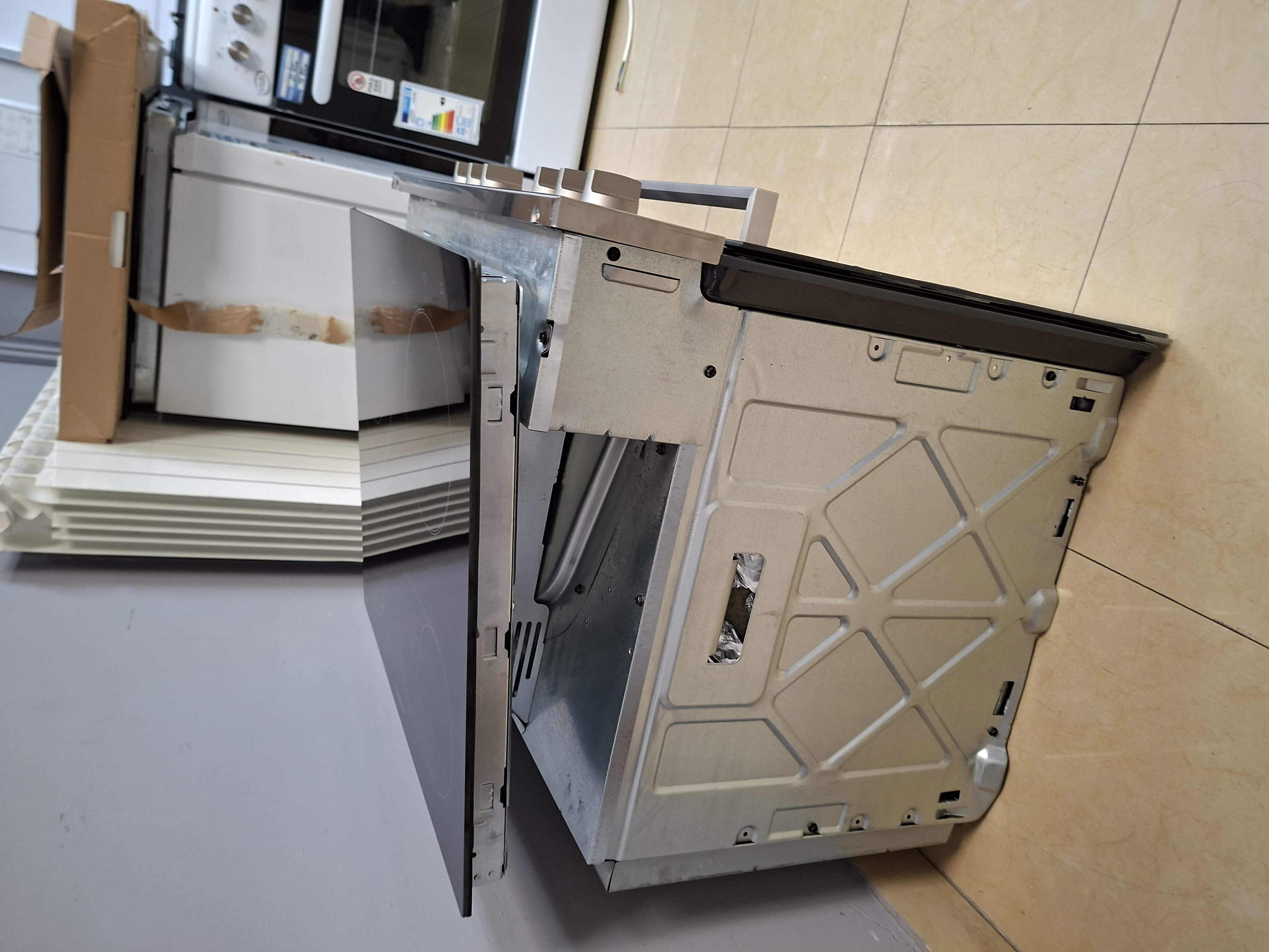 Ugradni set(rerna + ploča)Privileg PHVR6 NH5F IN+PCTHR 6042 NE